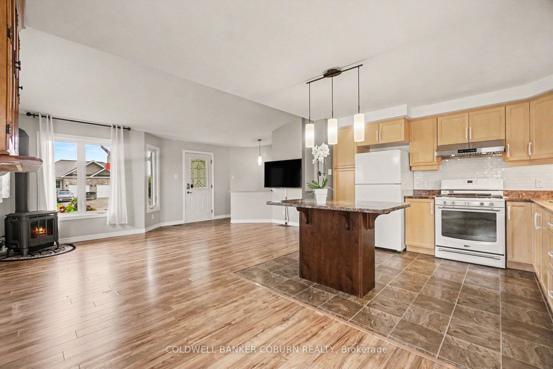 127 Elizabeth Drive Property Photo 14