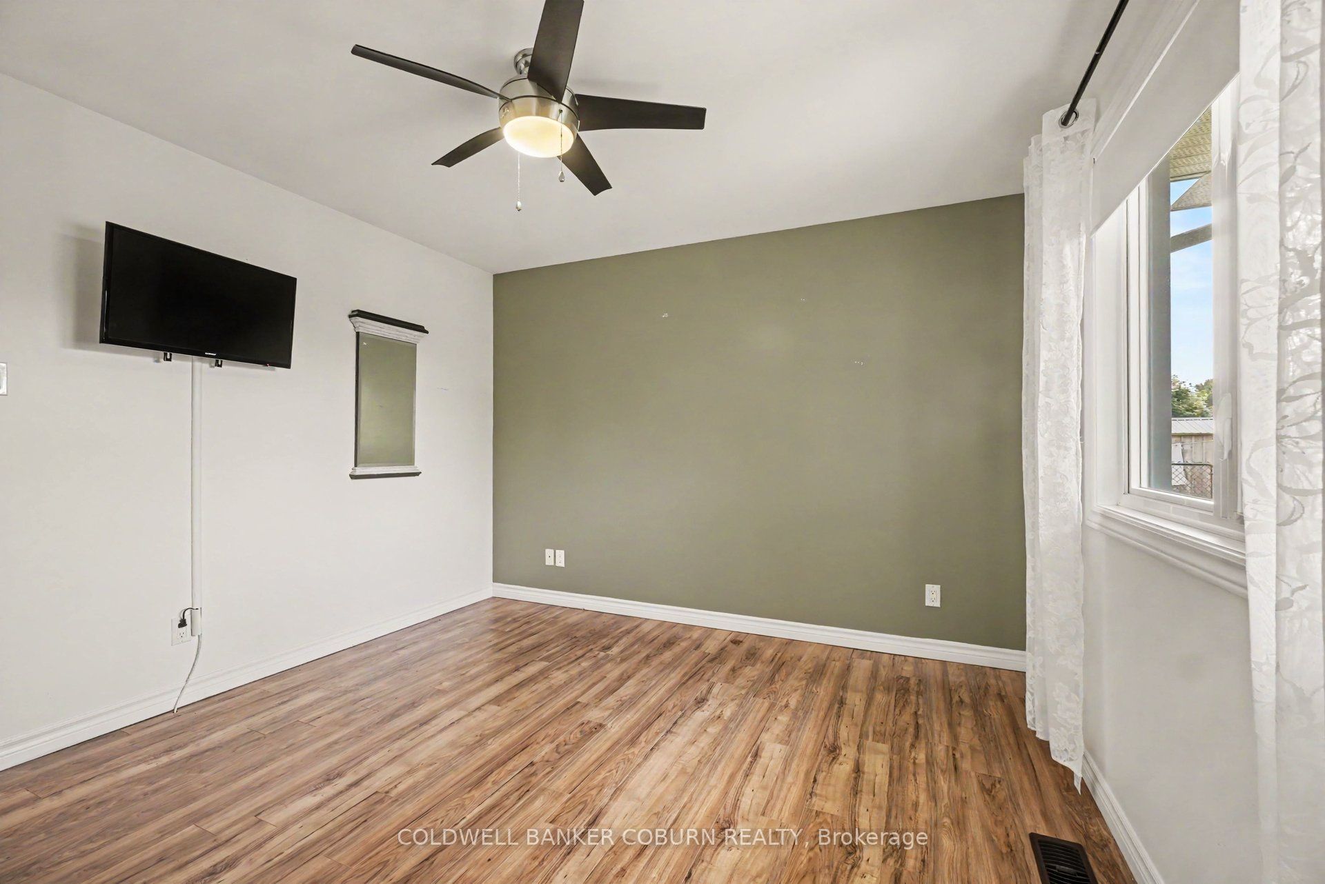 127 Elizabeth Drive Property Photo 25