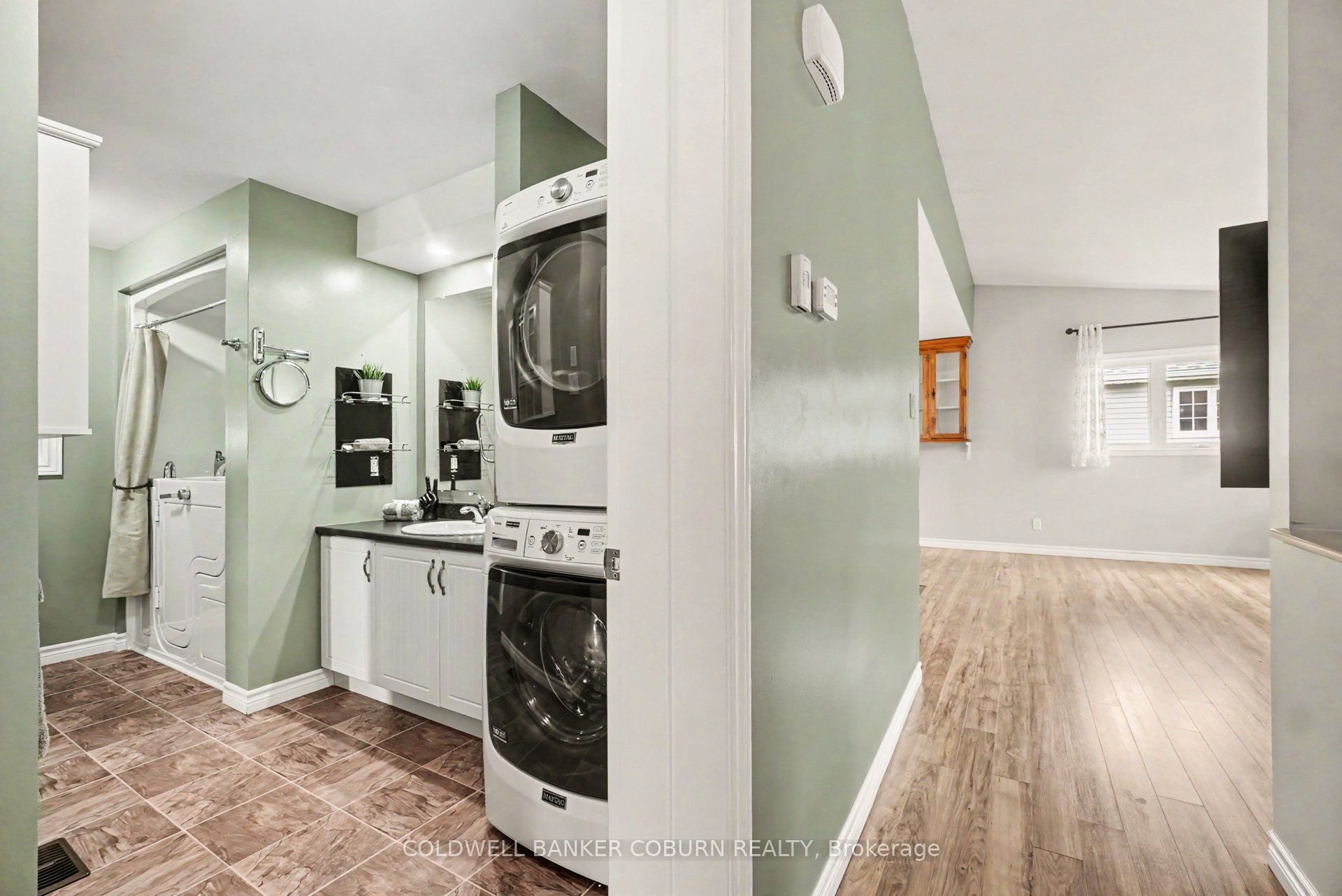 127 Elizabeth Drive Property Photo 32