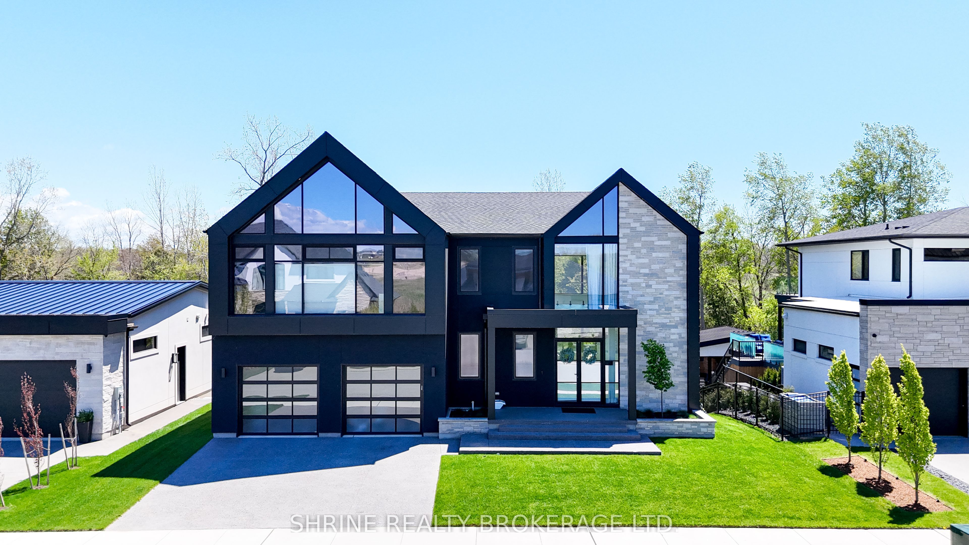 228 EDGEWATER Boulevard Property Photo 1
