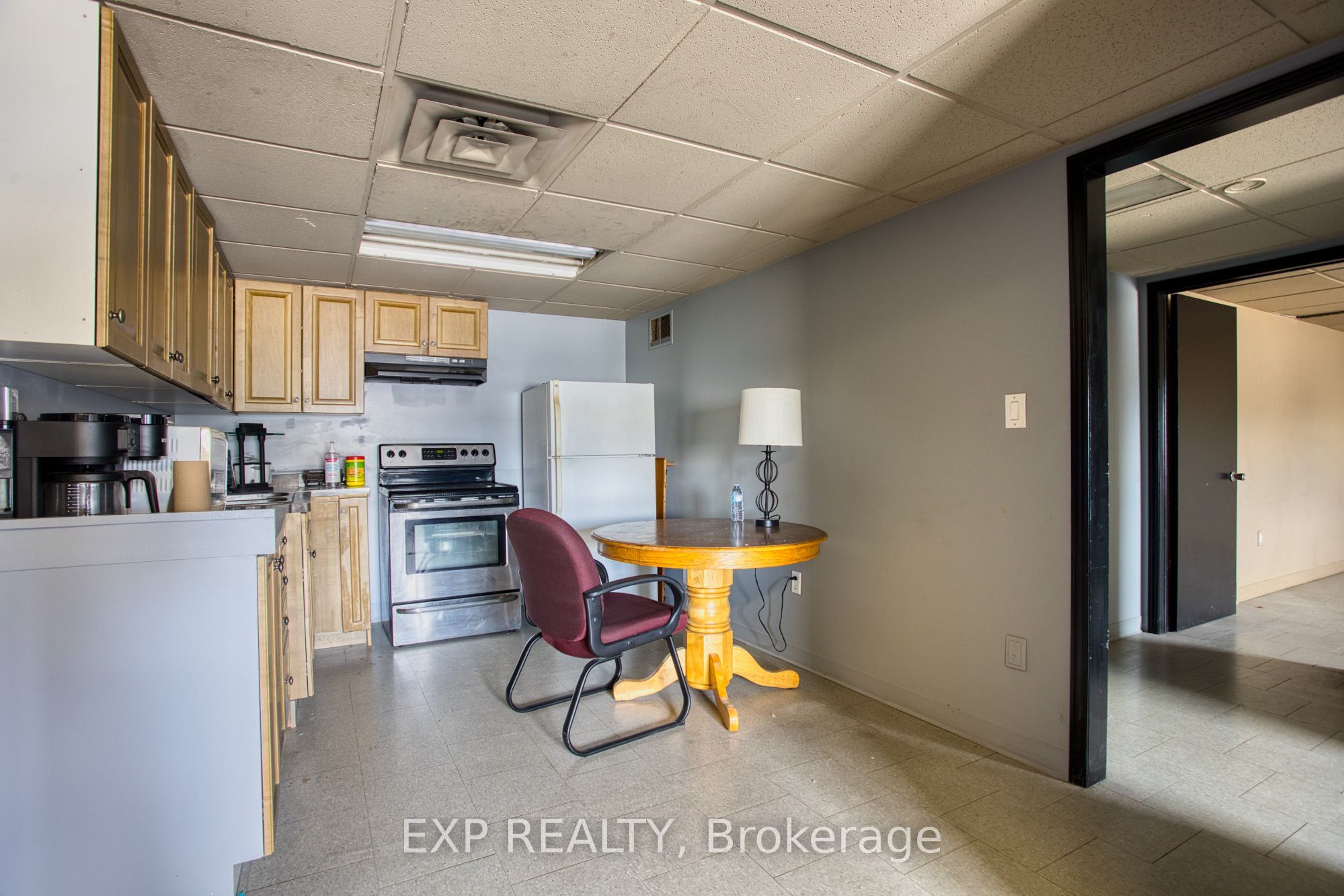 112 Ormond Street S Property Photo 17