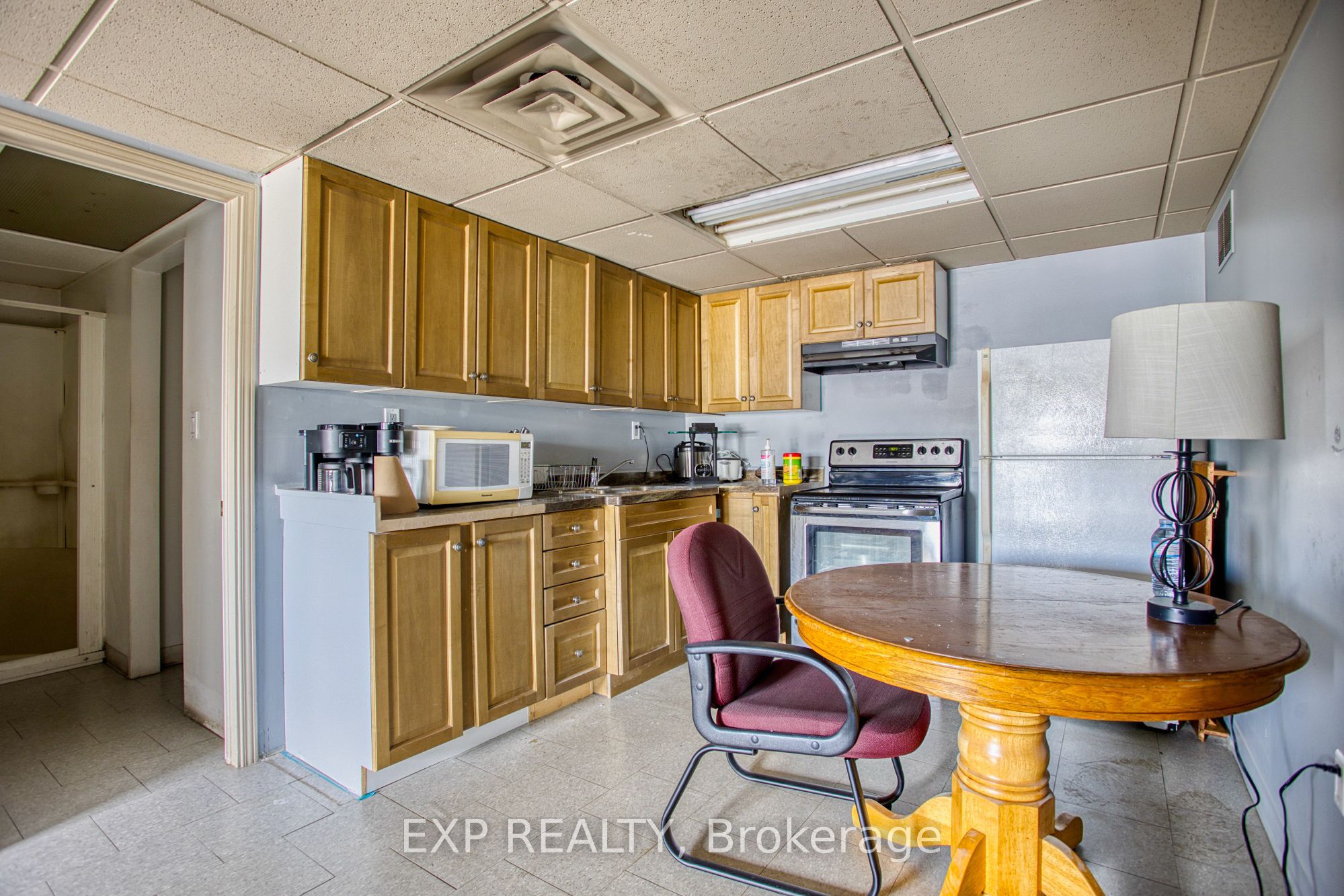 112 Ormond Street S Property Photo 18
