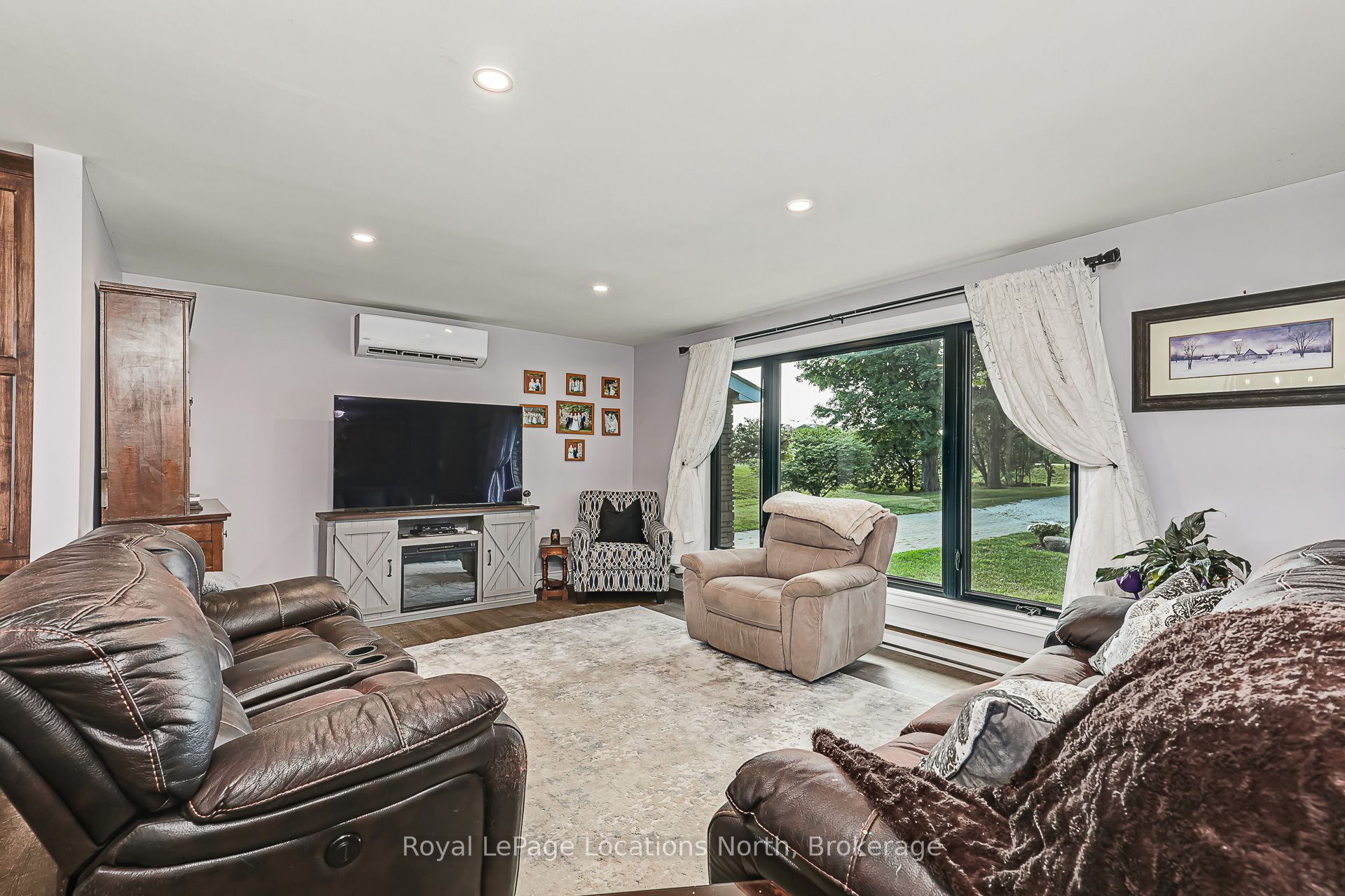 728099 21 Side Road Property Photo 12