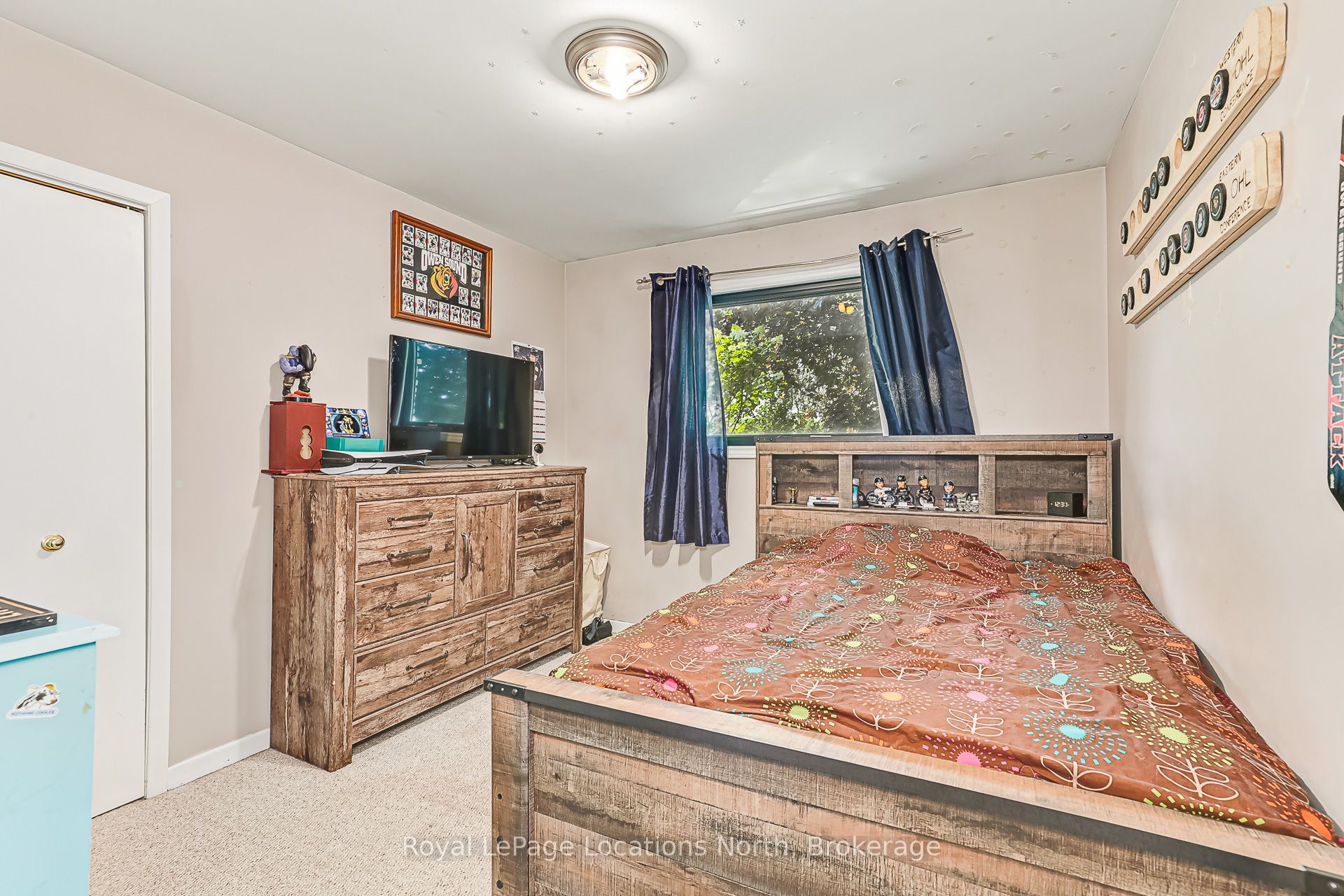 728099 21 Side Road Property Photo 20