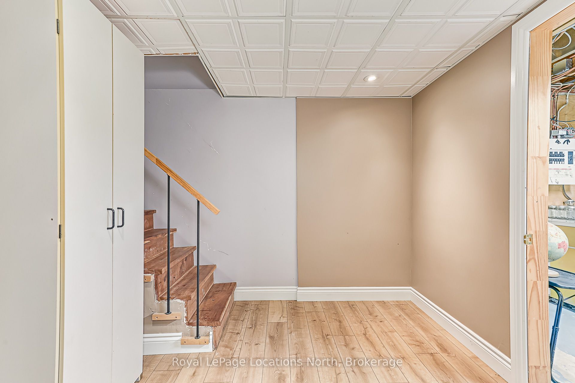 728099 21 Side Road Property Photo 25