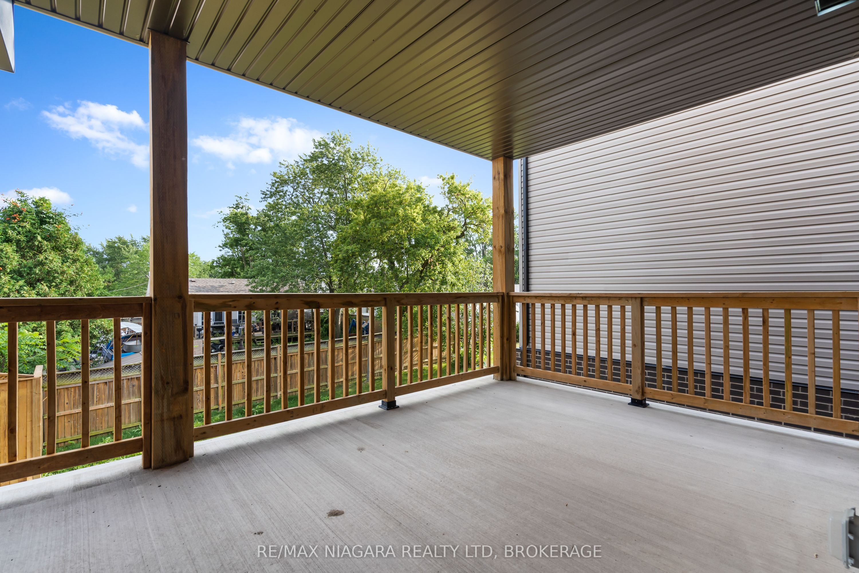 47 Superior Street Property Photo 10