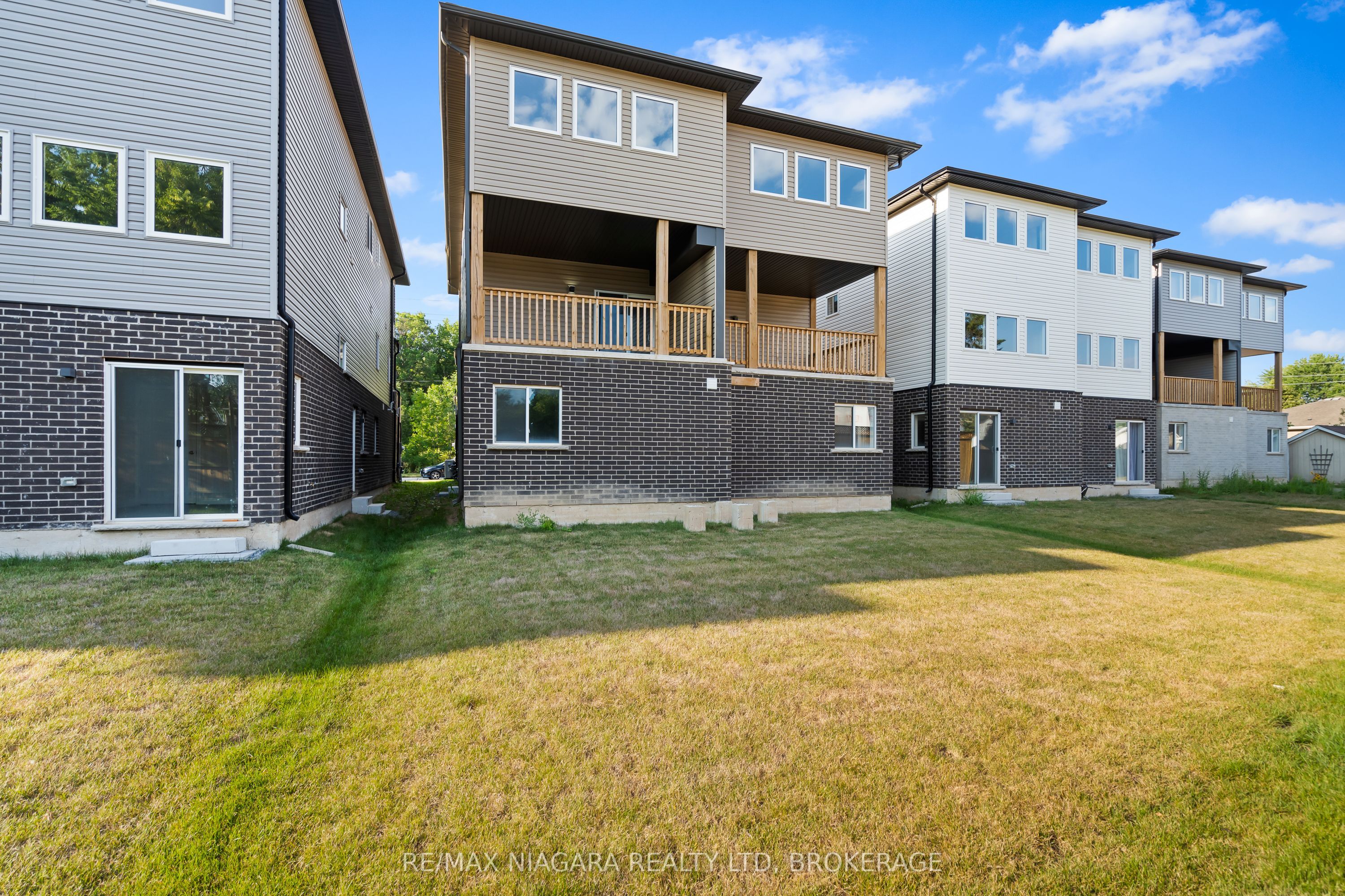 47 Superior Street Property Photo 23