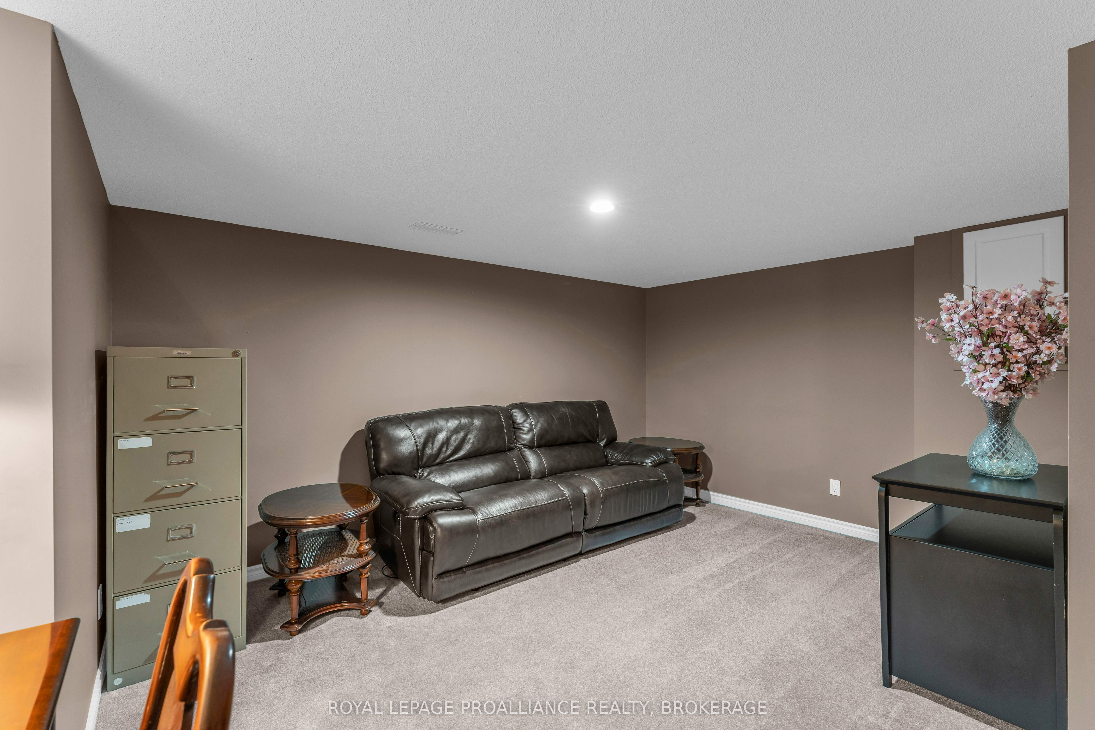 523 Trimble Gate Property Photo 37