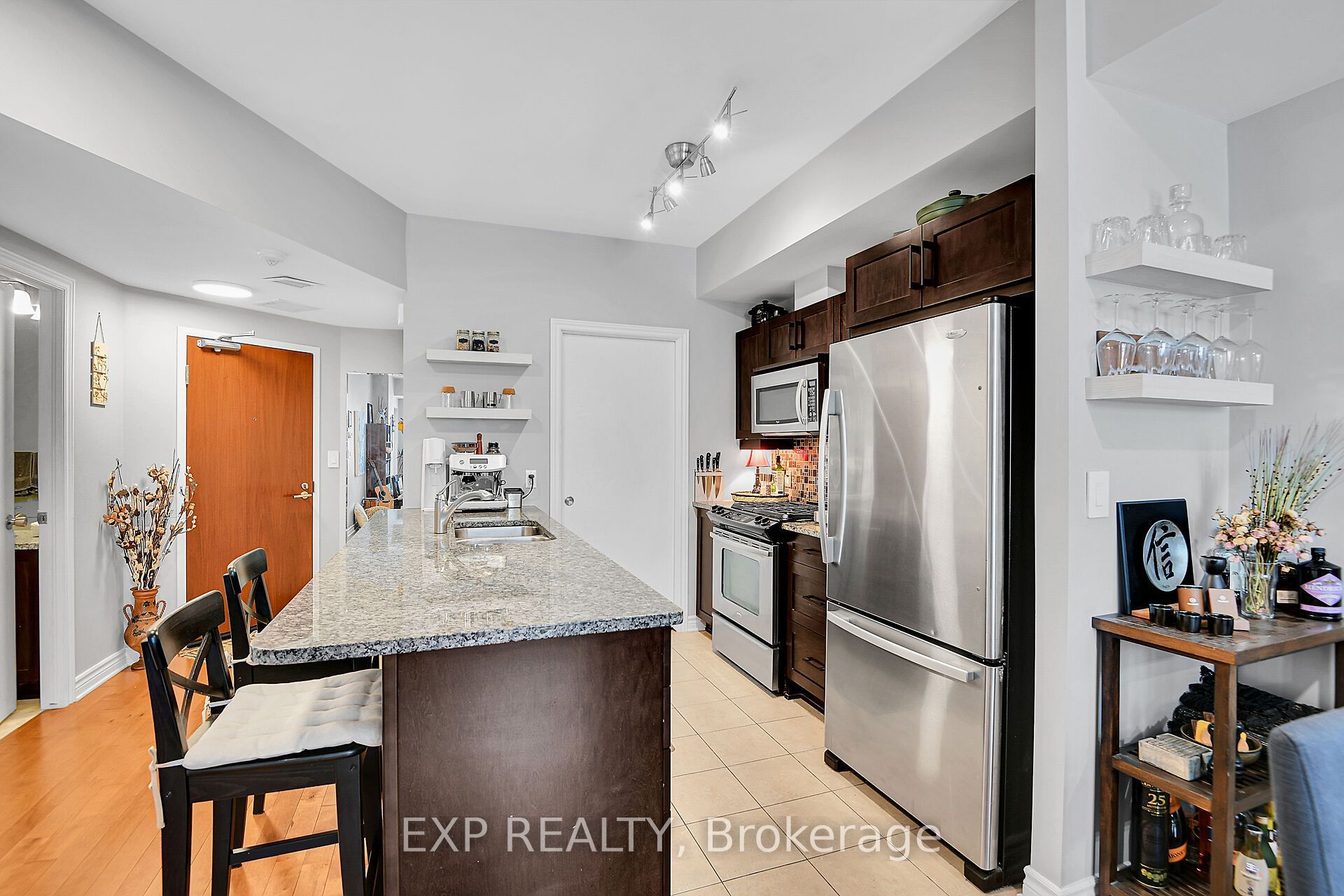 575 Byron Avenue 203 Property Photo 7