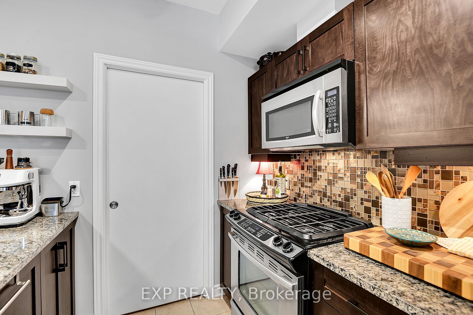 575 Byron Avenue 203 Property Photo 8
