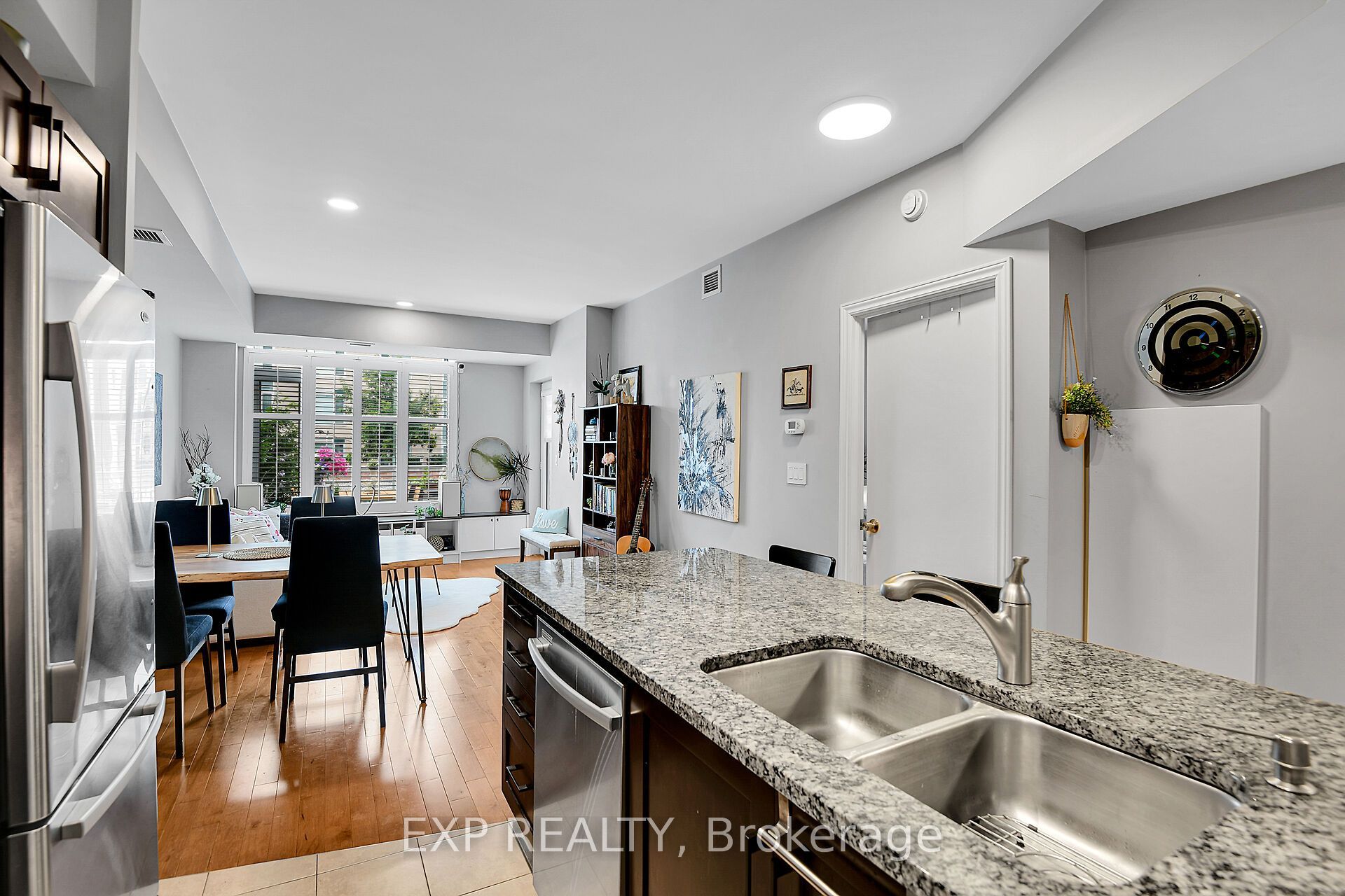 575 Byron Avenue 203 Property Photo 10