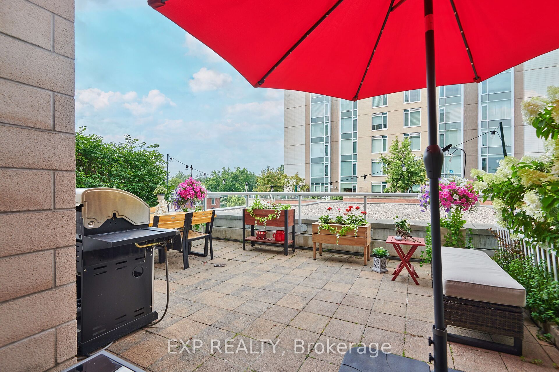 575 Byron Avenue 203 Property Photo 27