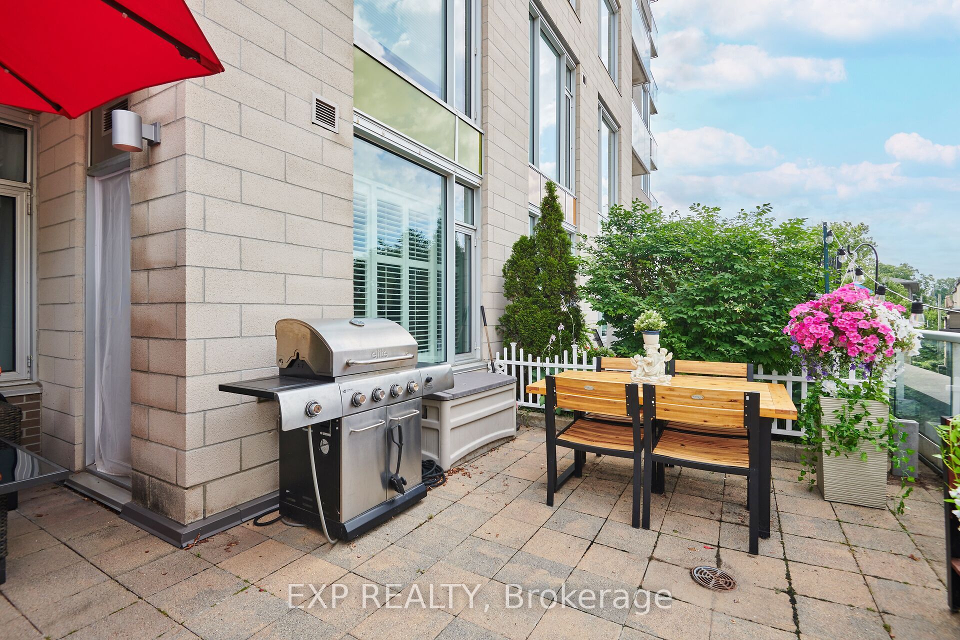 575 Byron Avenue 203 Property Photo 29