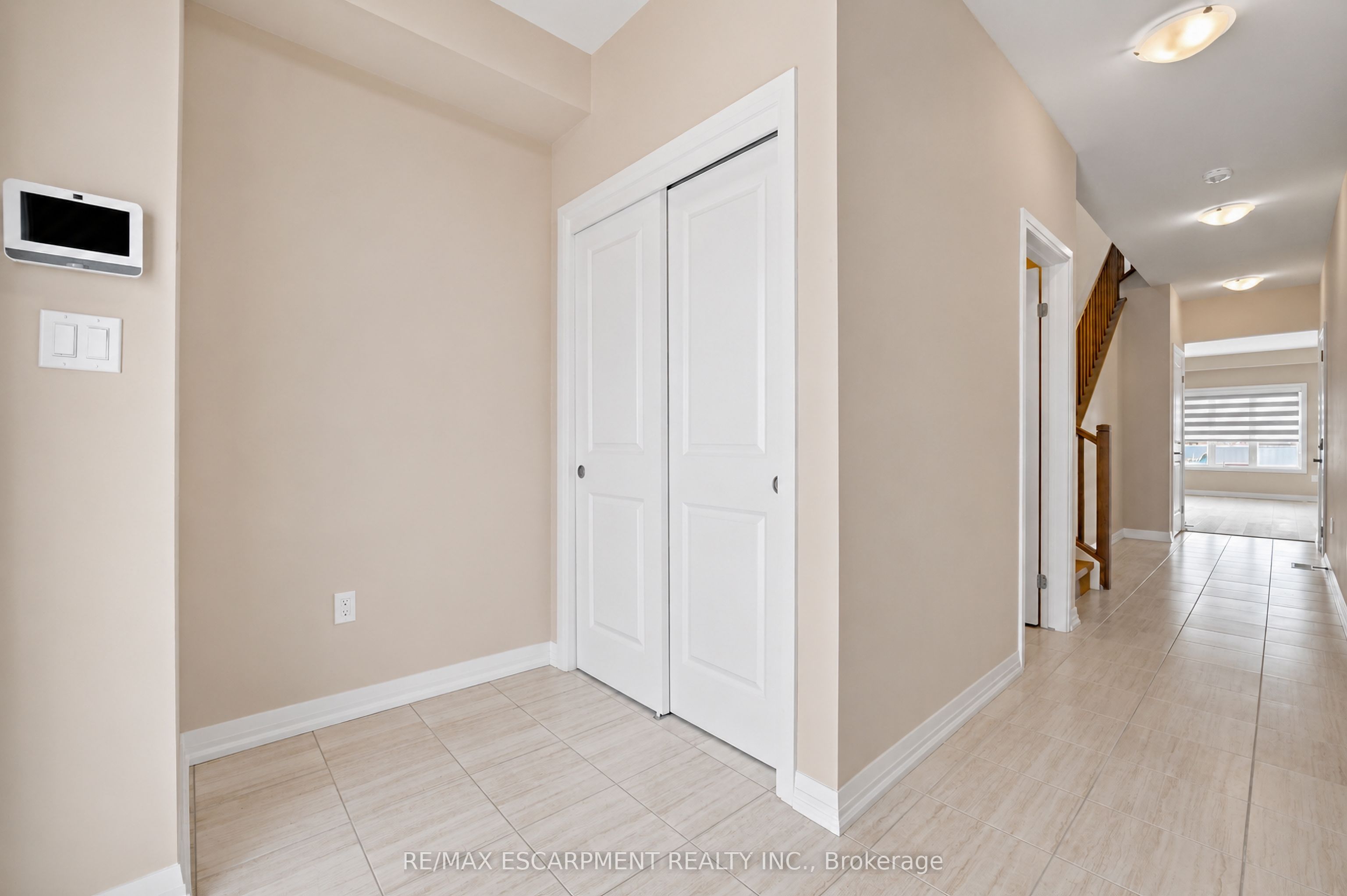 761 Bradford Avenue Property Photo 4