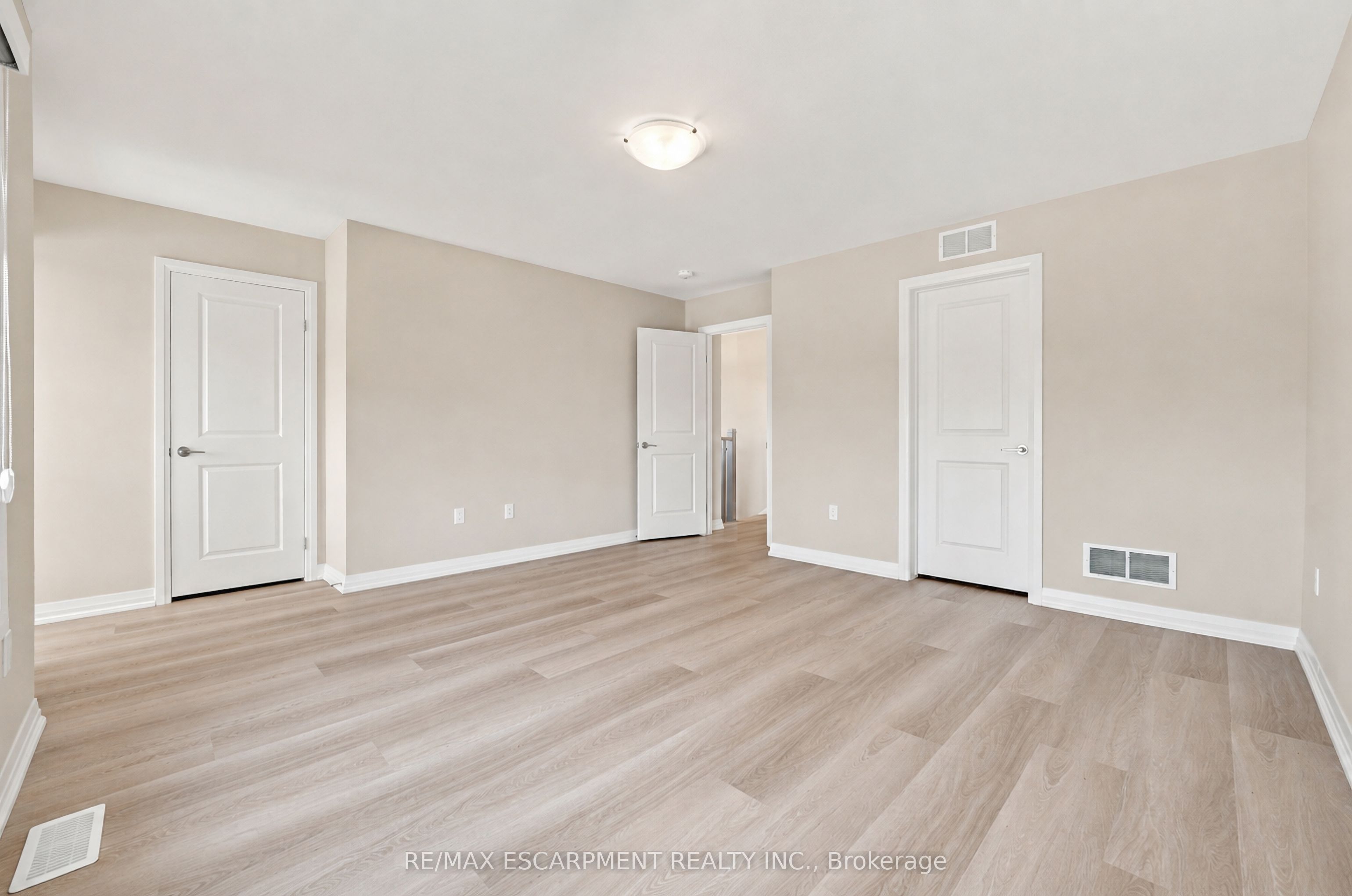 761 Bradford Avenue Property Photo 15