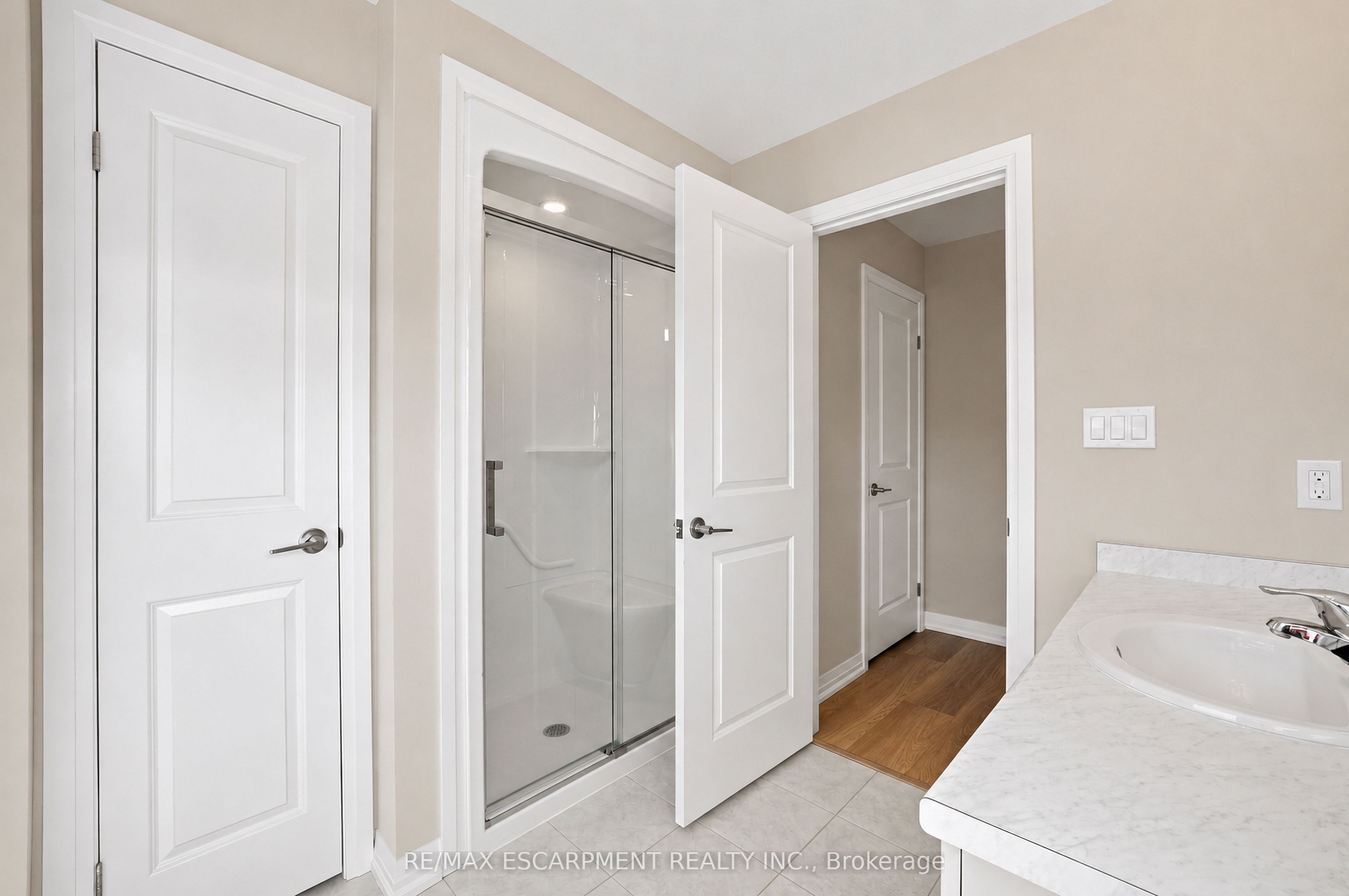 761 Bradford Avenue Property Photo 18