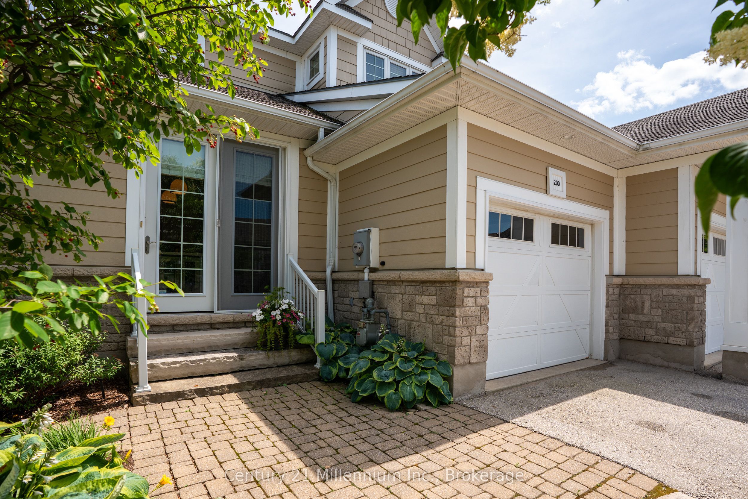 200 Ironwood Way Property Photo 4