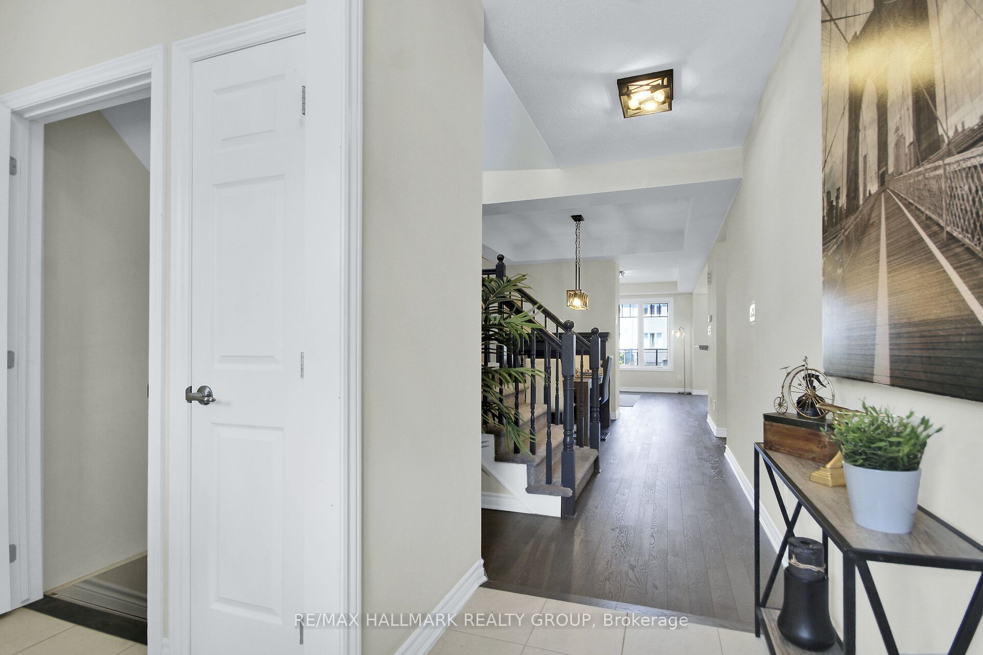 207 Willow Aster Circle Property Photo 6