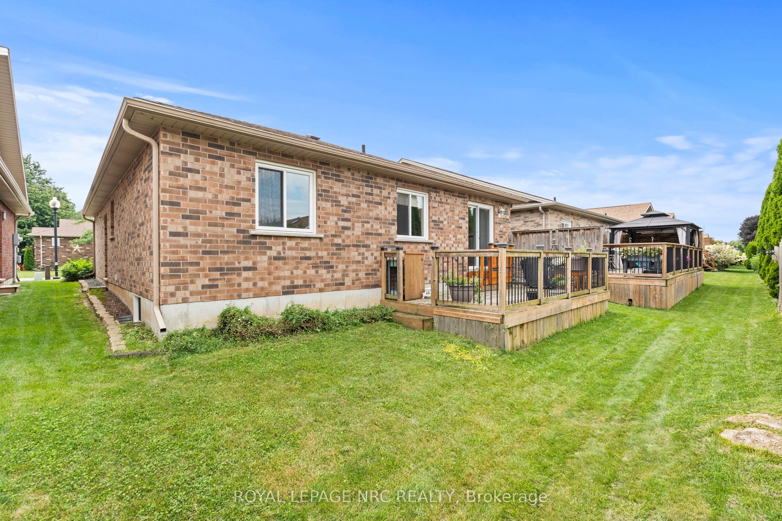 3988 Sunset Lane Property Photo 20