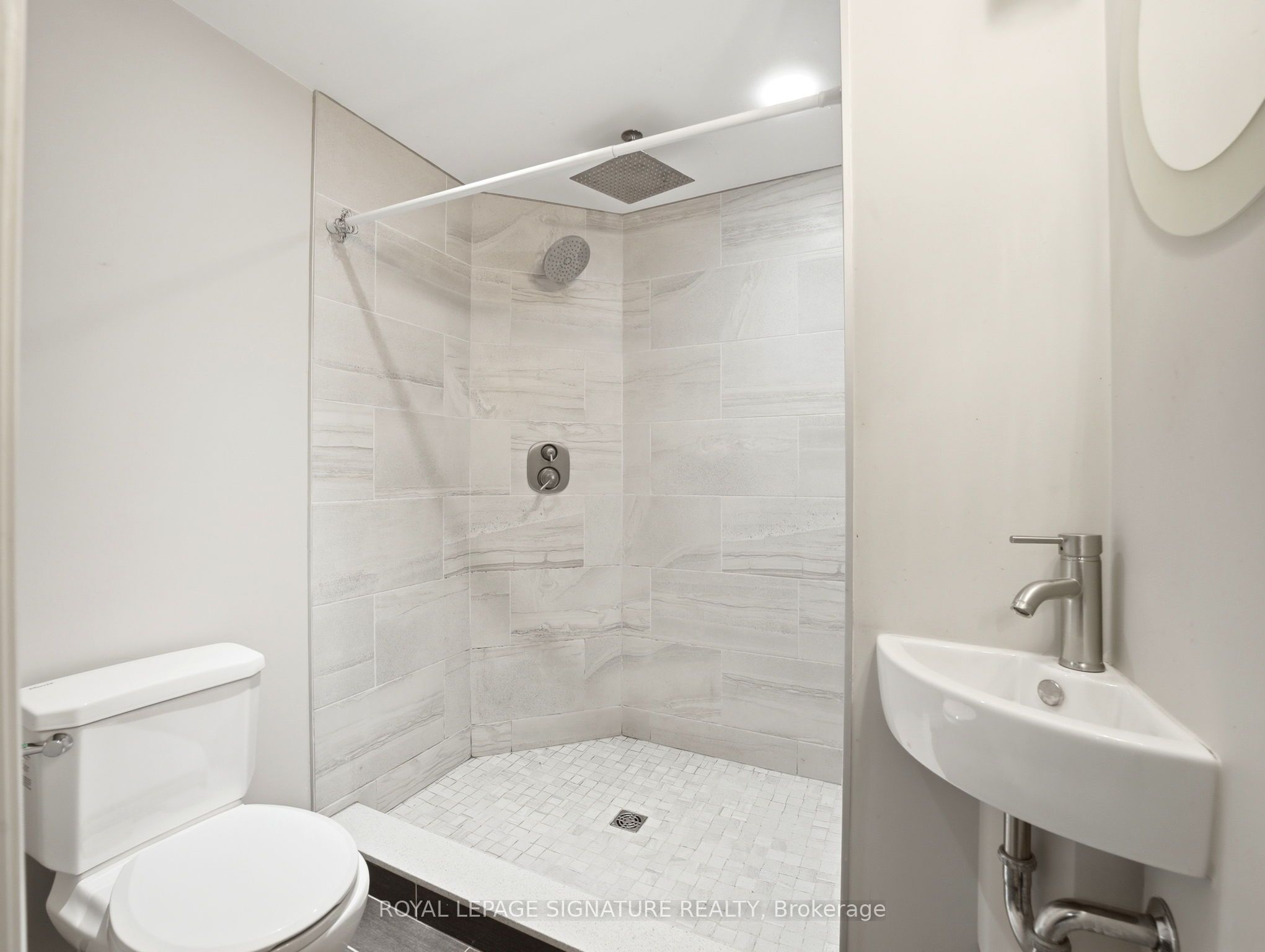 98 Willow Lane Property Photo 33