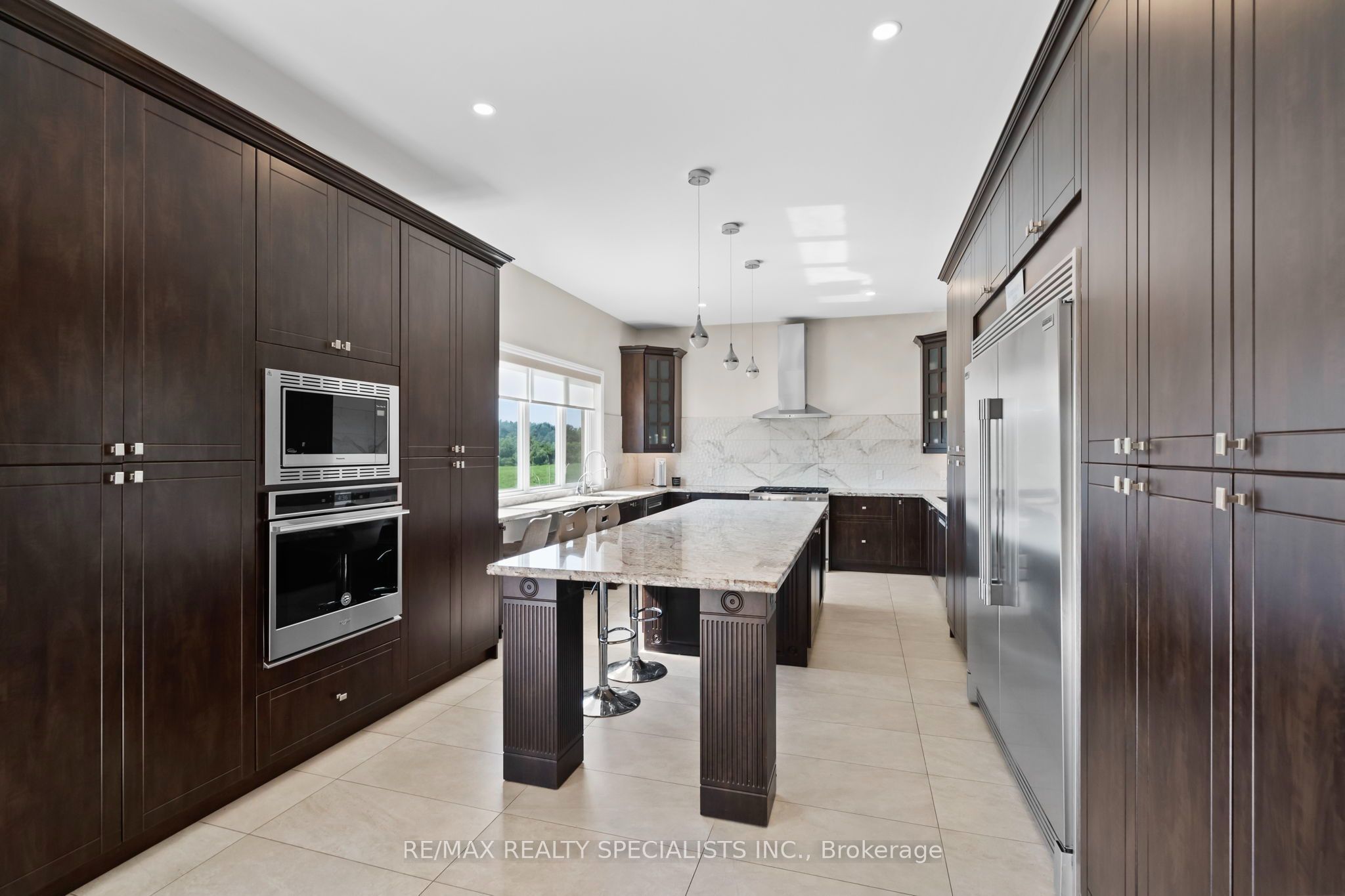 676378 Centre Road Property Photo 7
