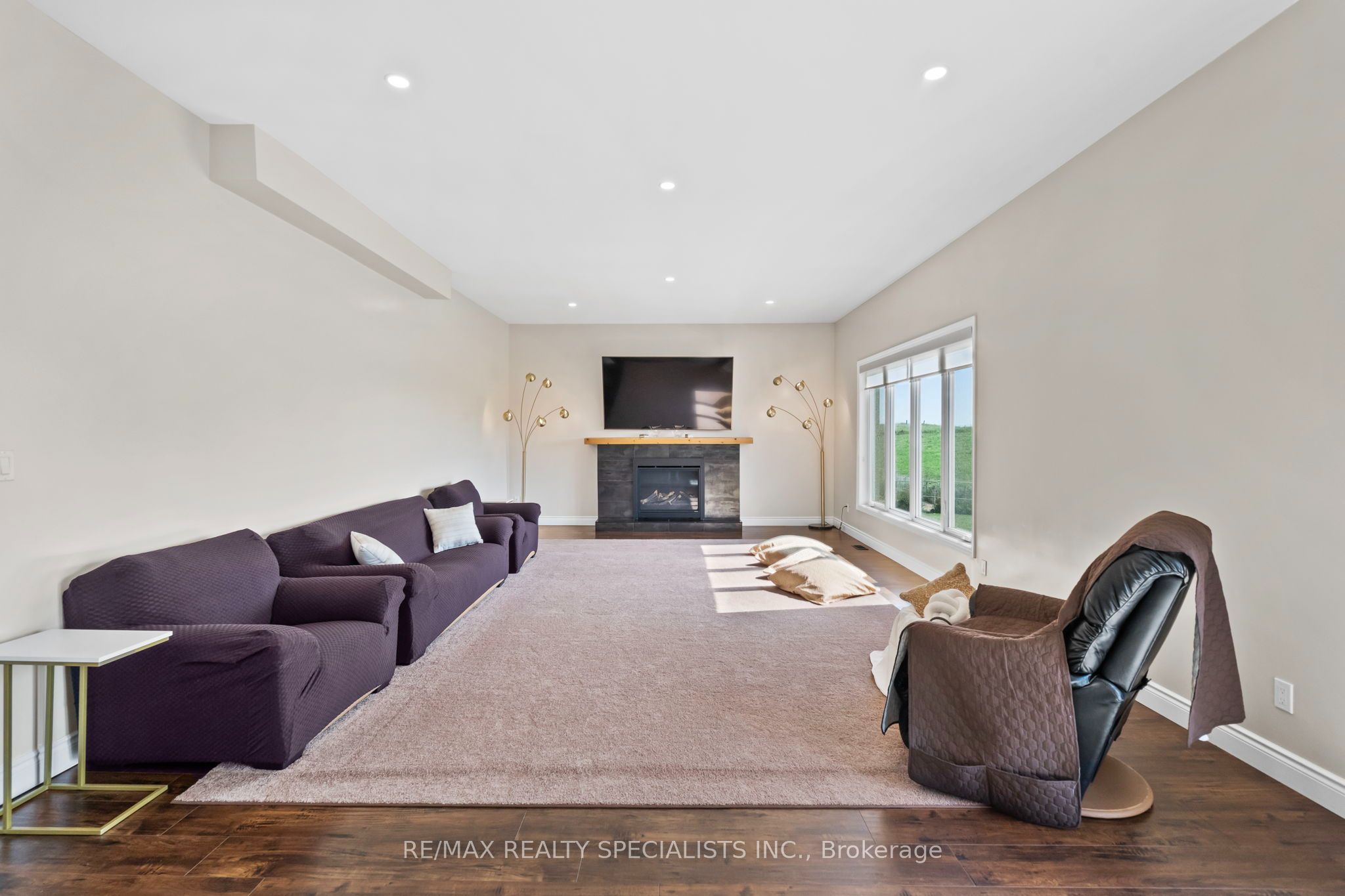 676378 Centre Road Property Photo 13