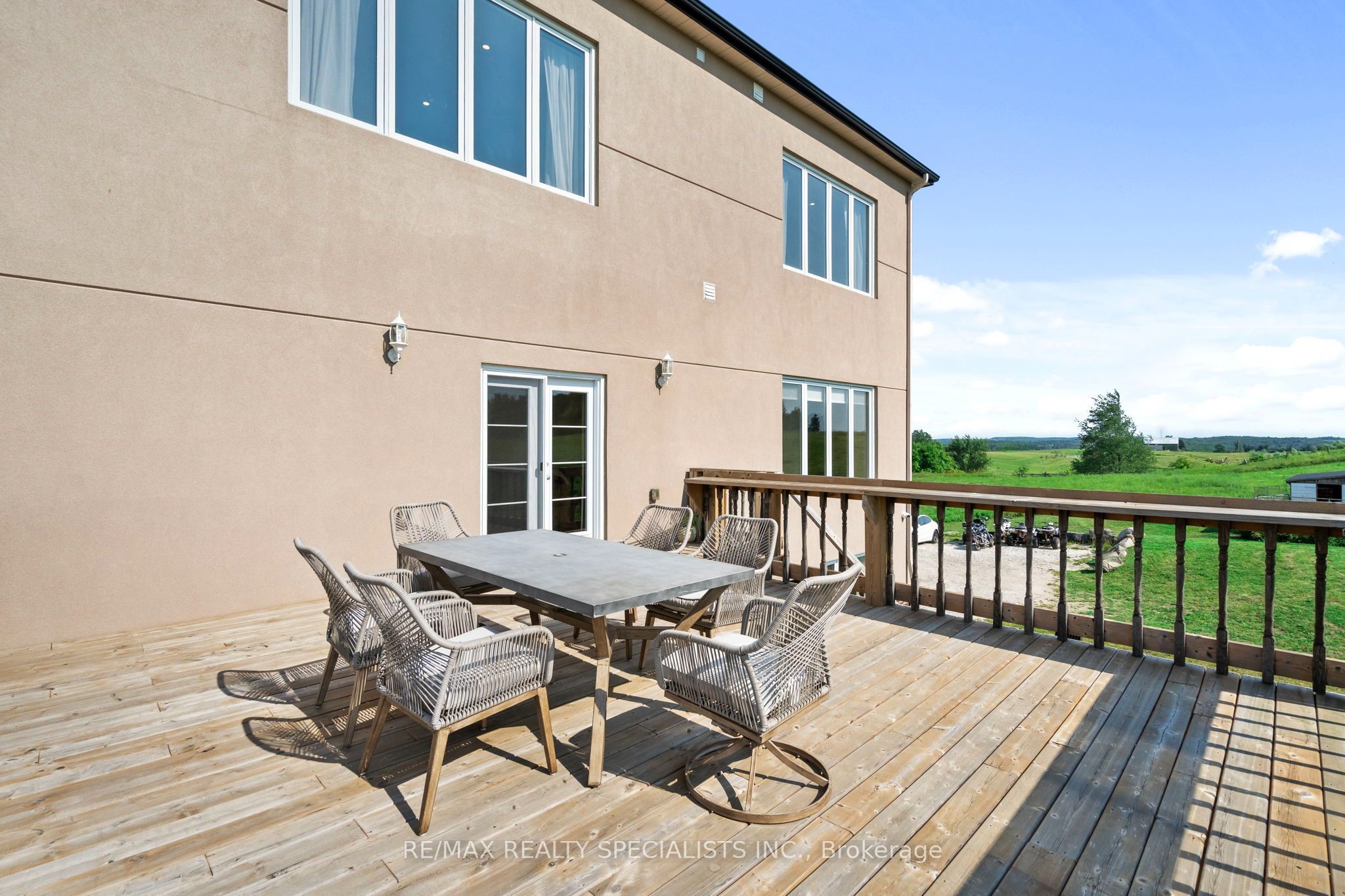 676378 Centre Road Property Photo 15