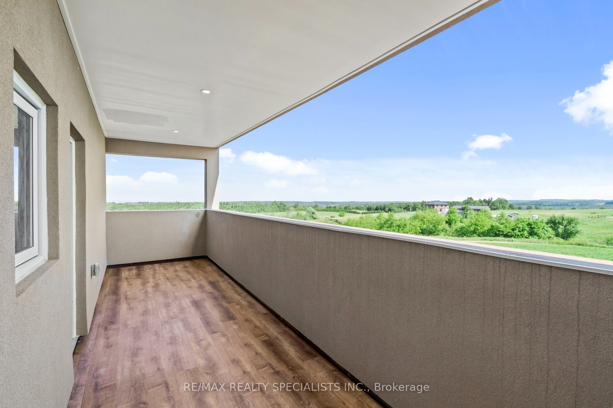 676378 Centre Road Property Photo 31