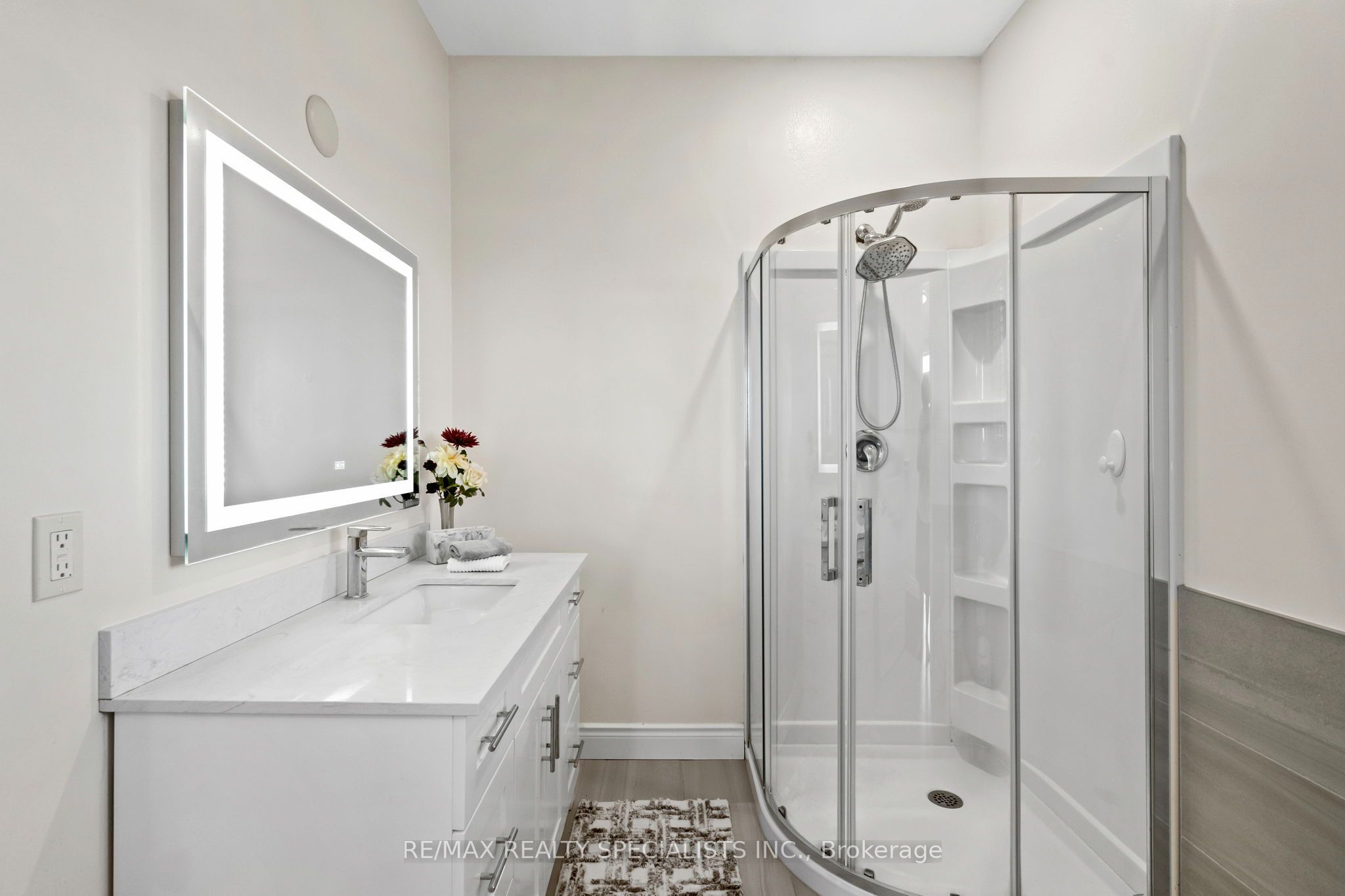 676378 Centre Road Property Photo 34