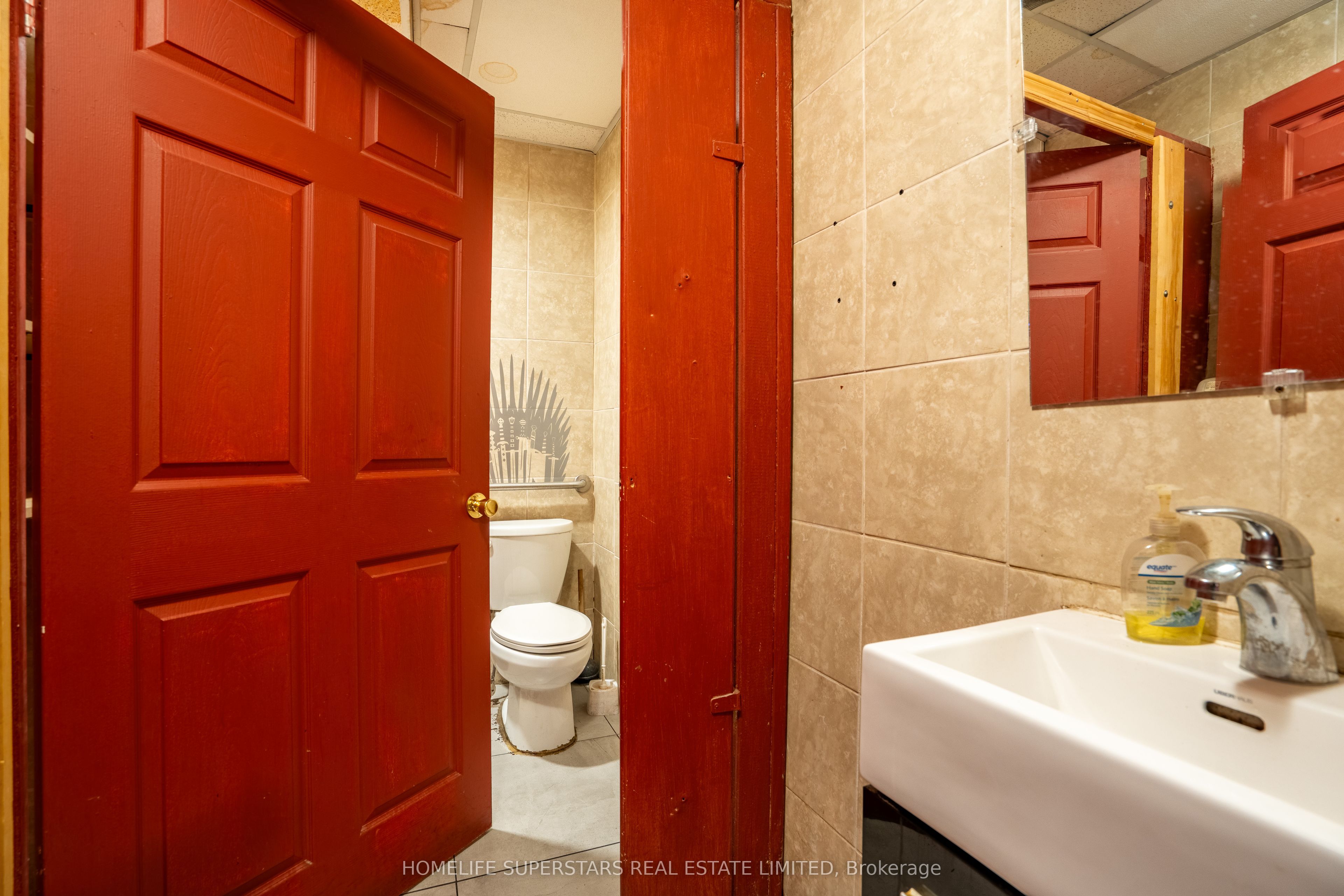 5991 Lundys Lane E Property Photo 33