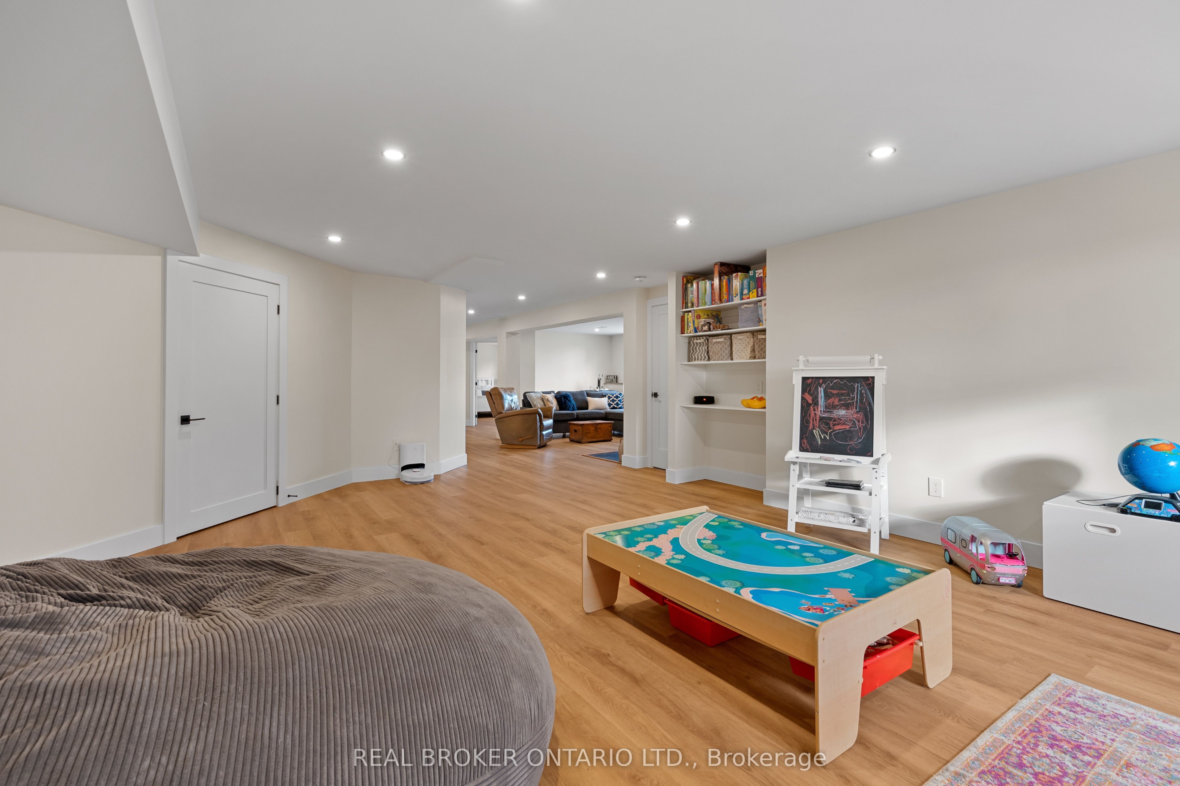 119 Ernest Way Property Photo 31