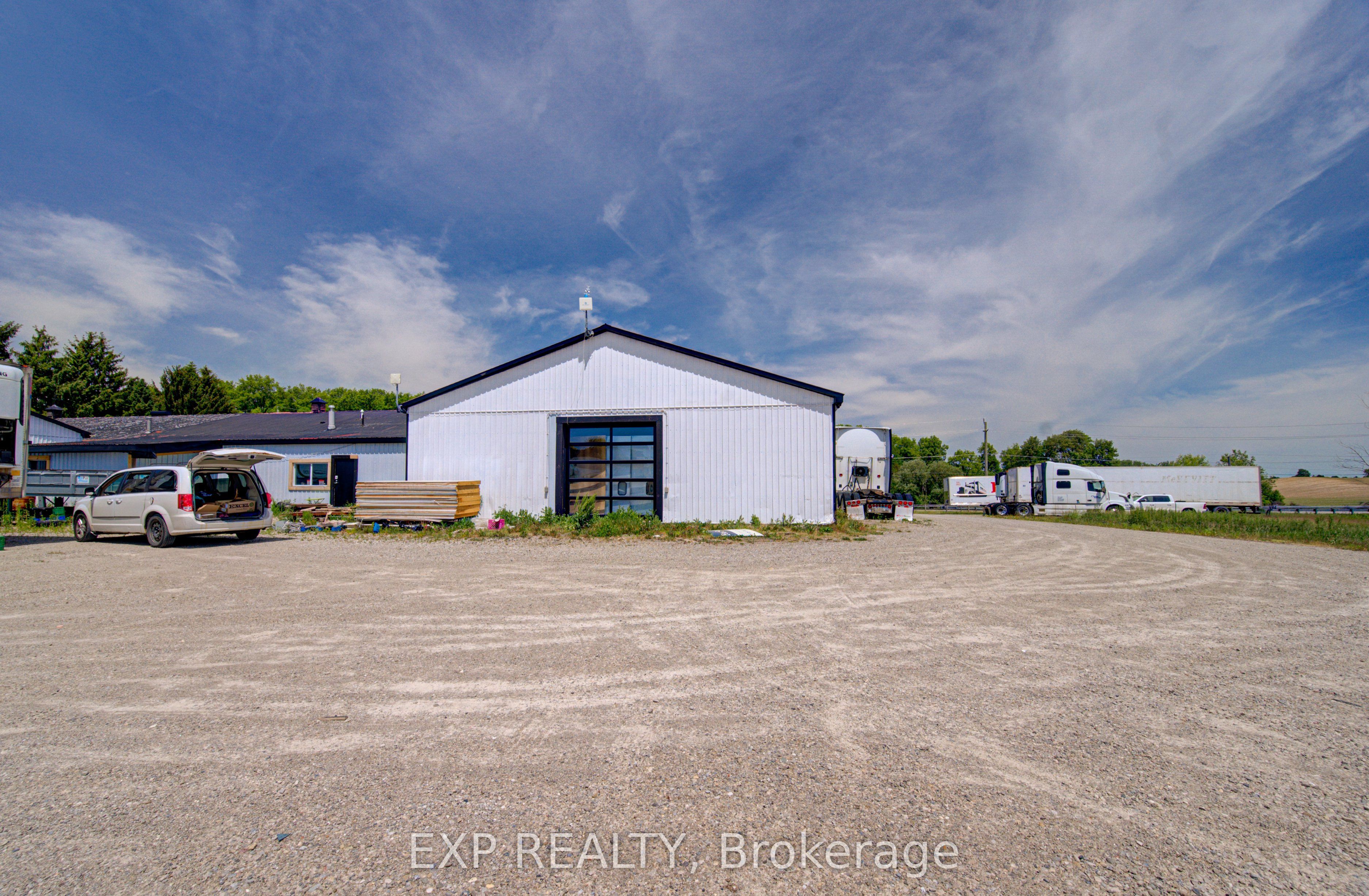 352 Governor's Road E Property Photo 7