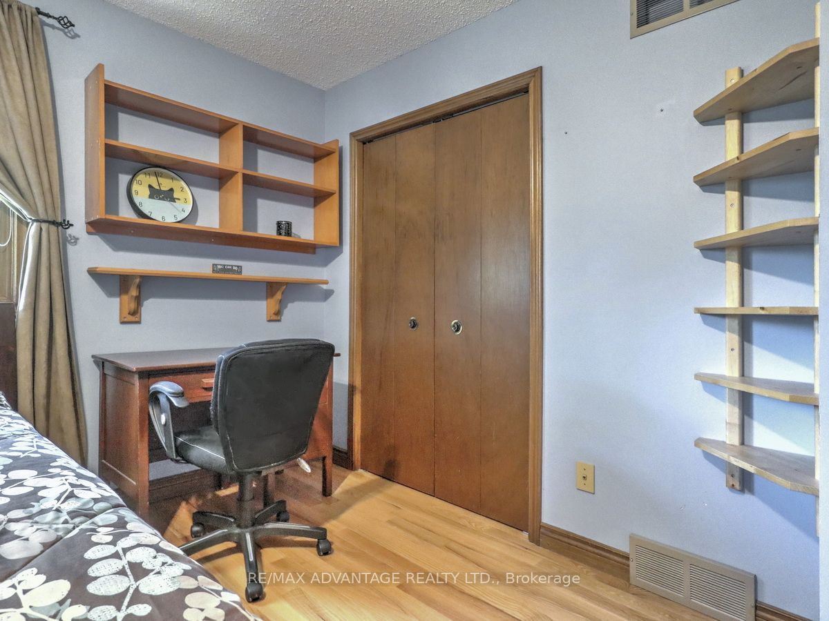 264 Suffolk Place Property Photo 26