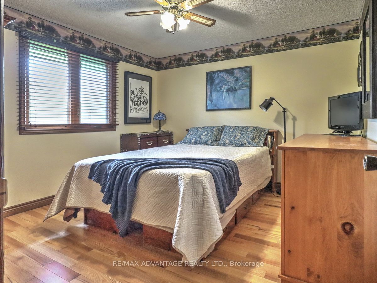 264 Suffolk Place Property Photo 27