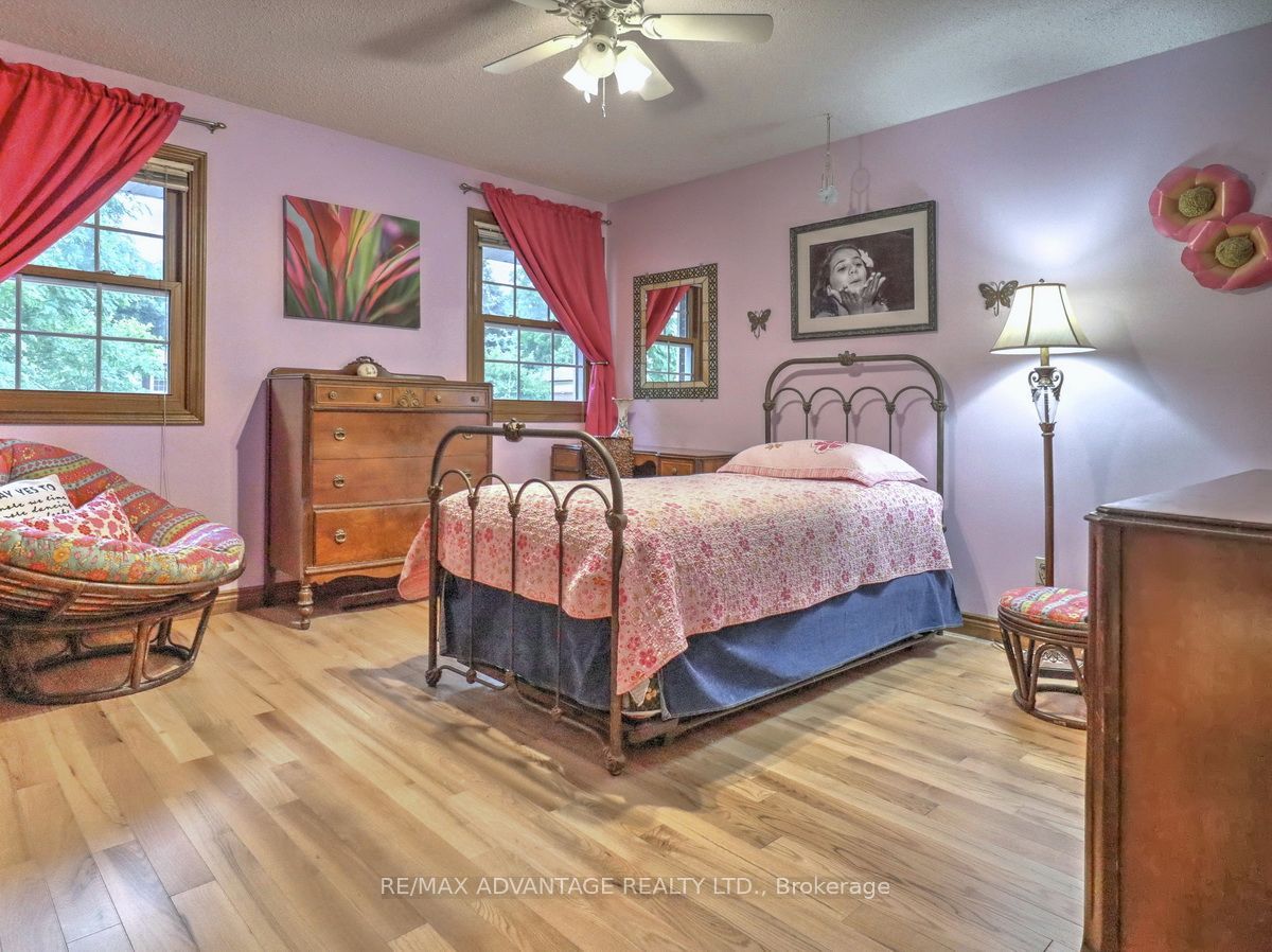 264 Suffolk Place Property Photo 28