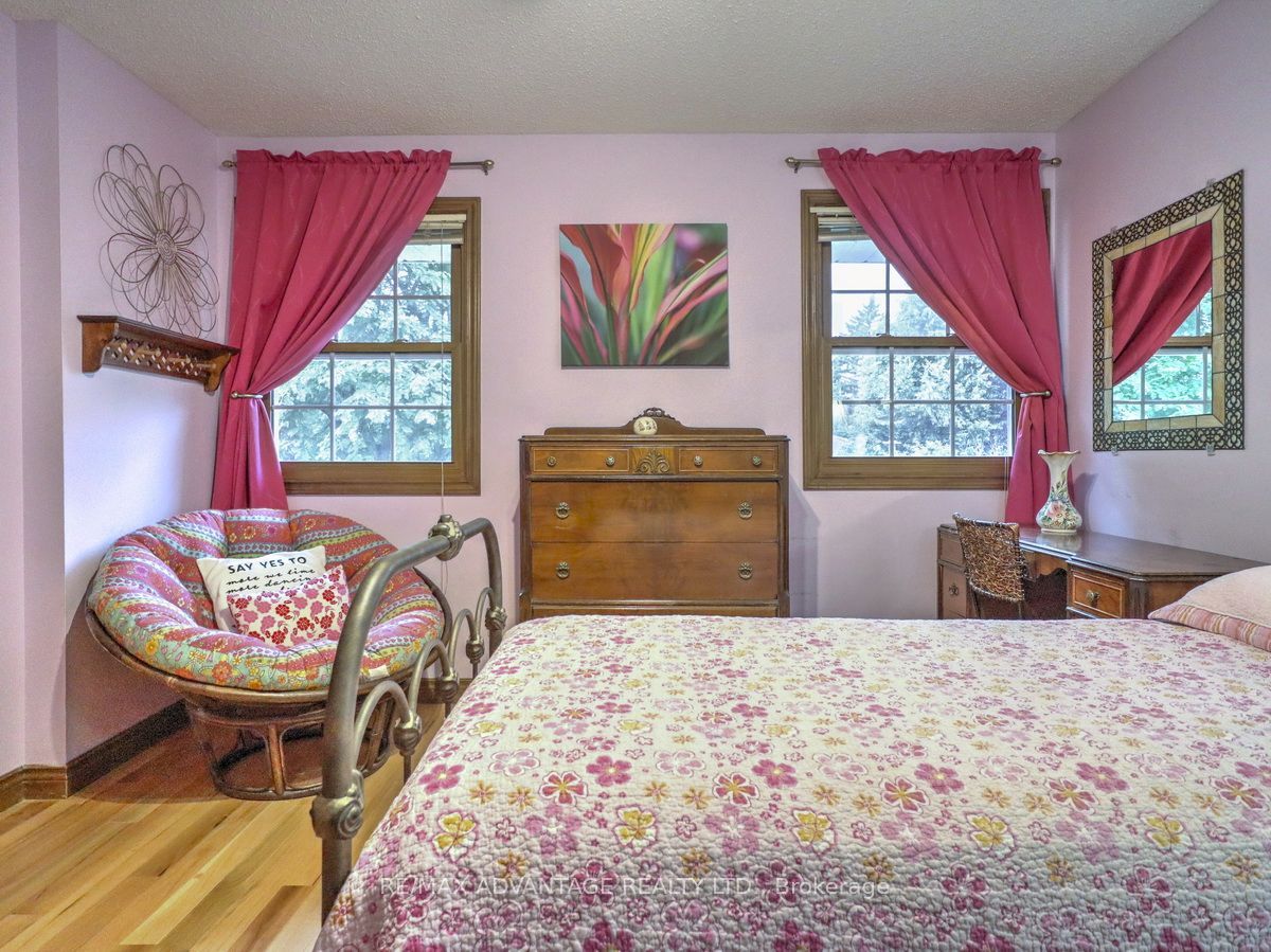 264 Suffolk Place Property Photo 30