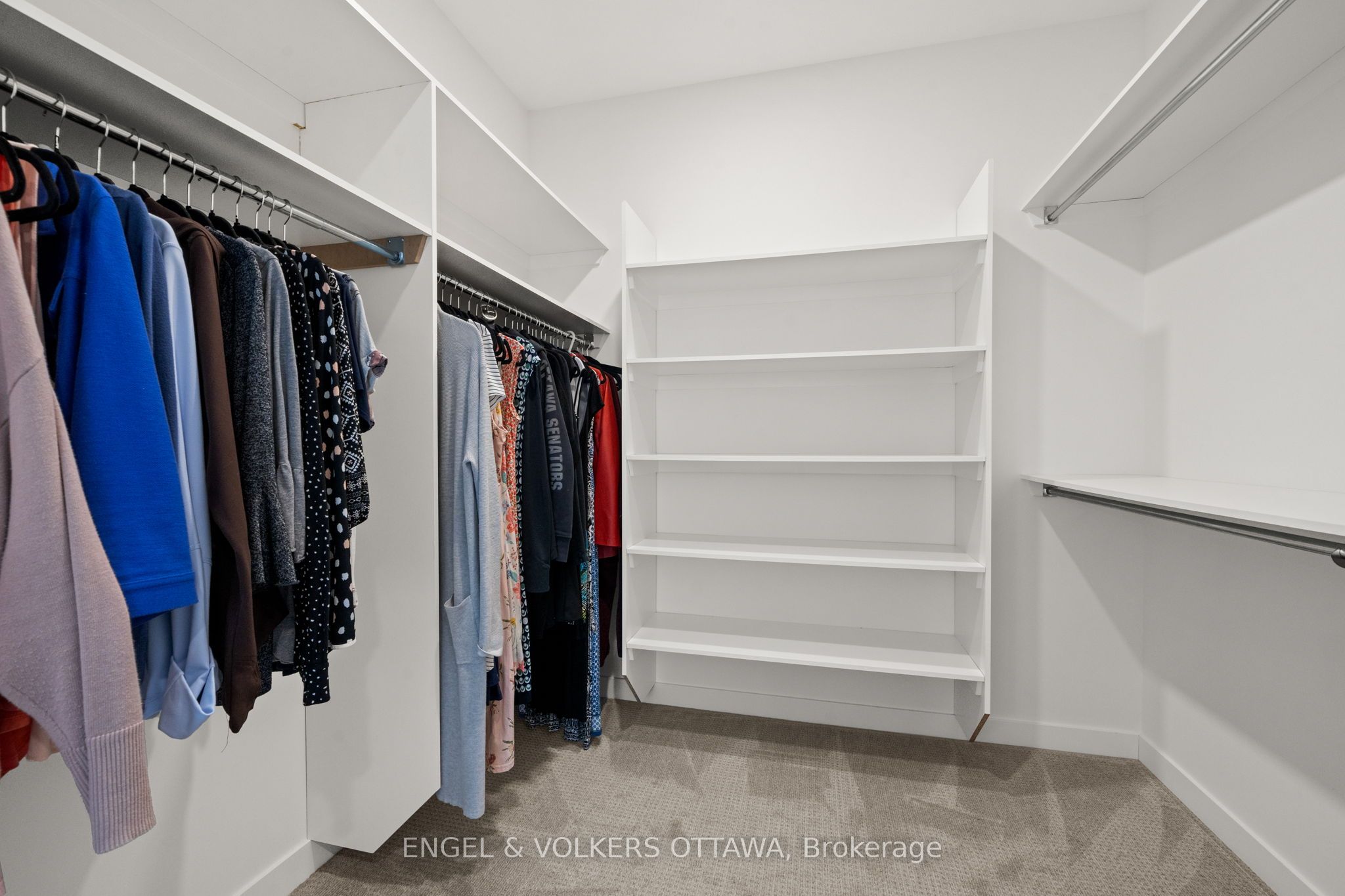 2932 Danbury Way Property Photo 29