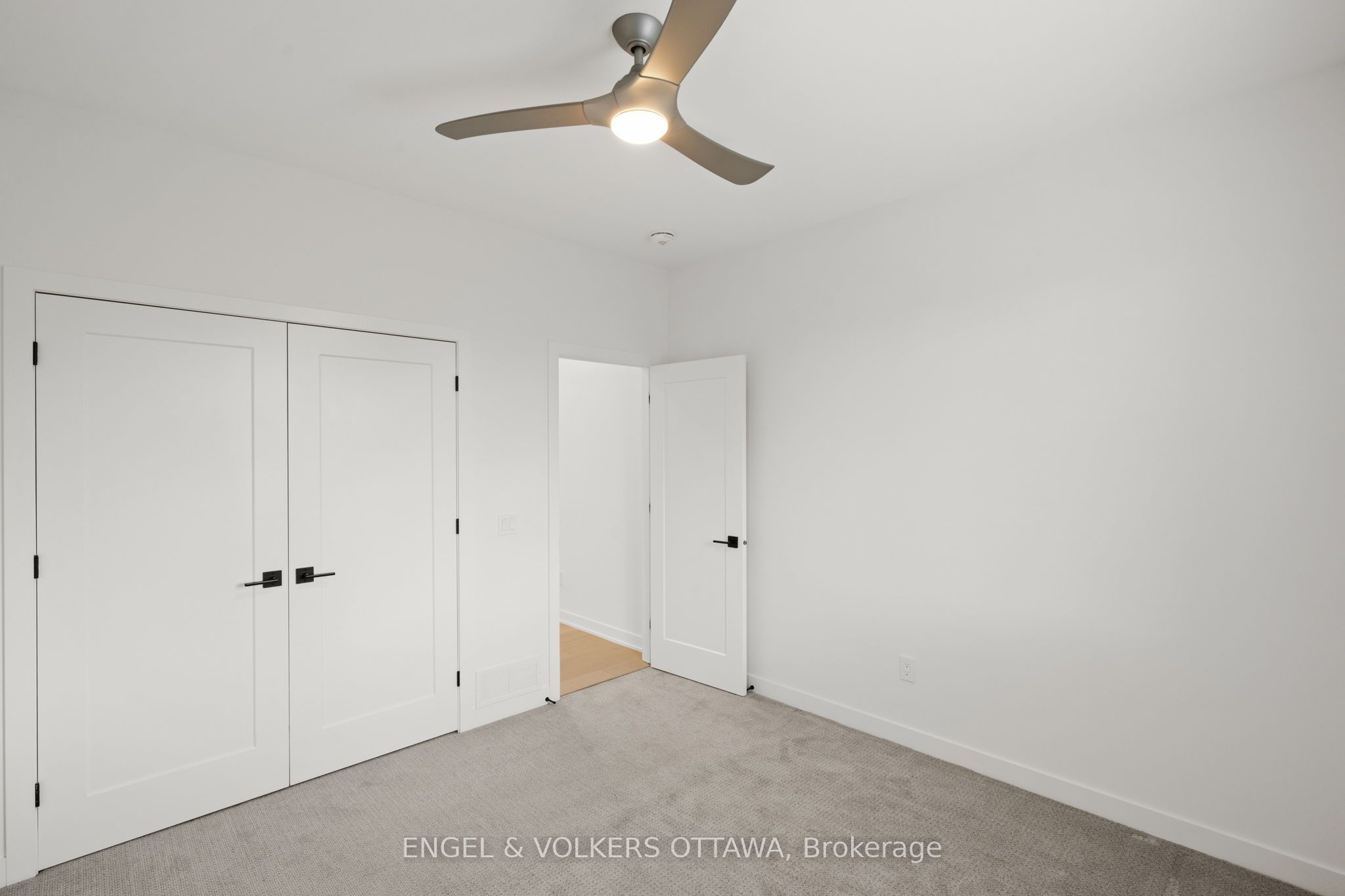 2932 Danbury Way Property Photo 39