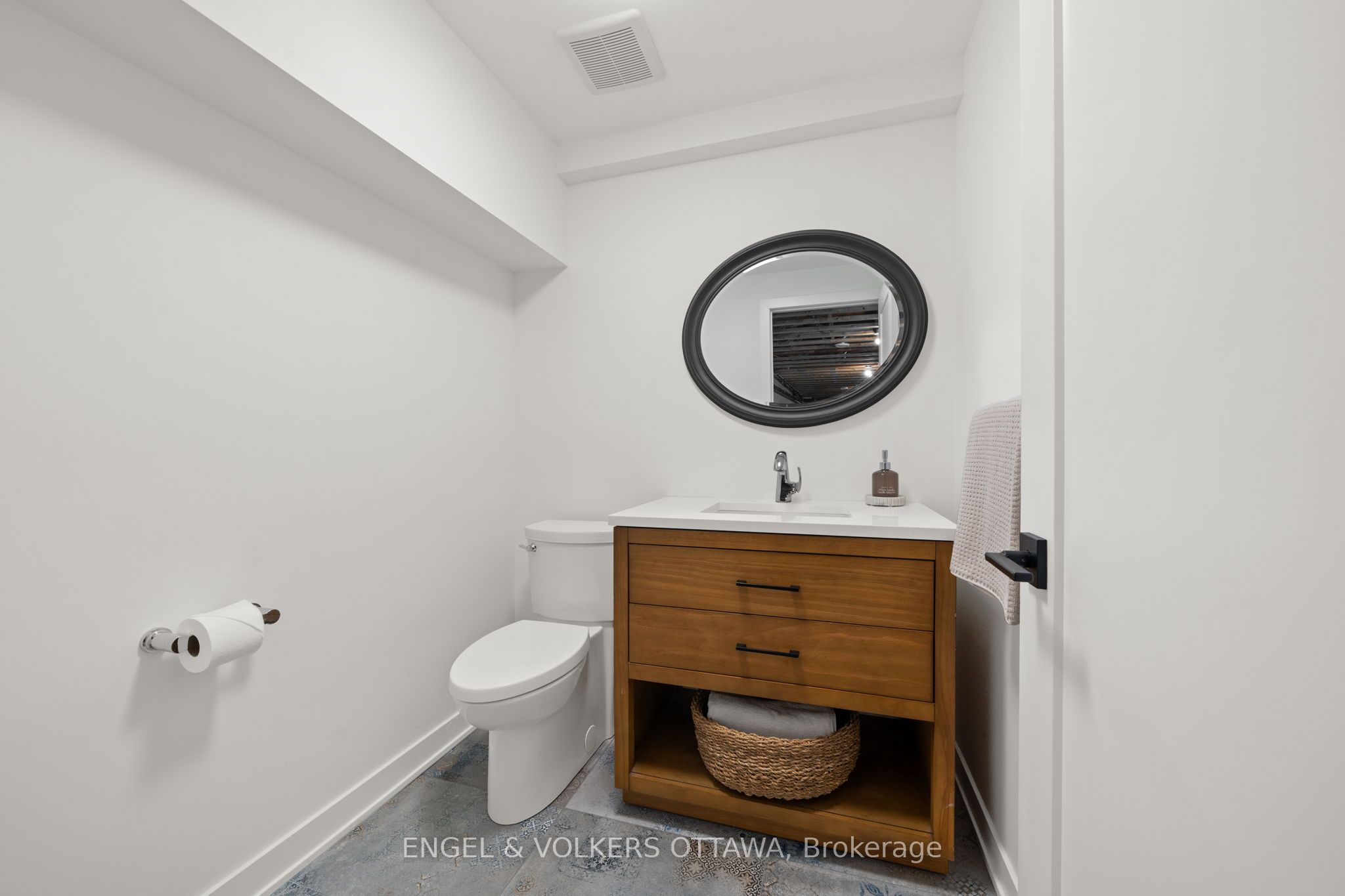 2932 Danbury Way Property Photo 42