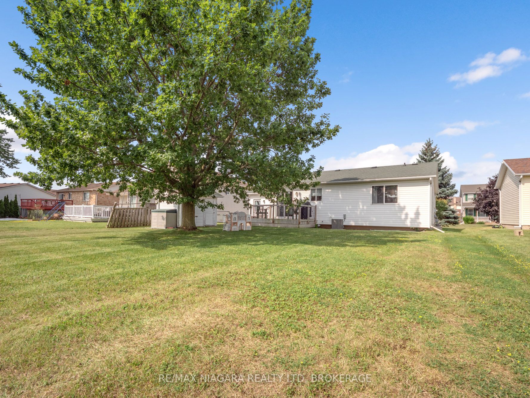 936 Colette Road Property Photo 27