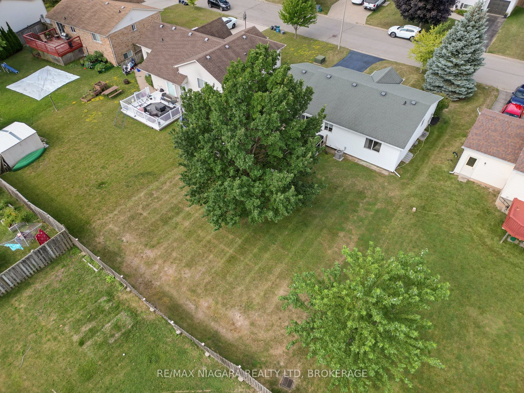 936 Colette Road Property Photo 28