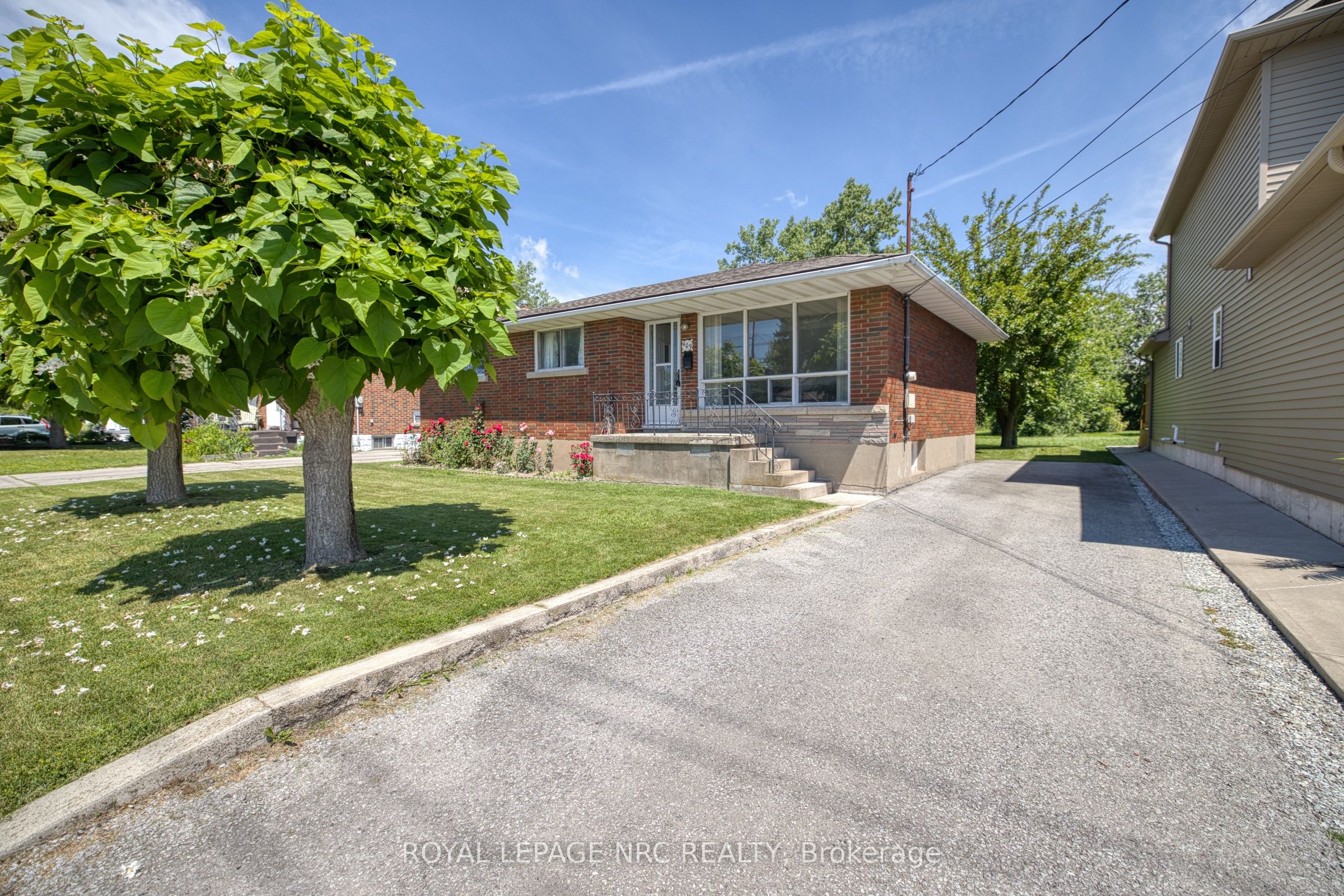 409 Broadway Avenue Property Photo 1