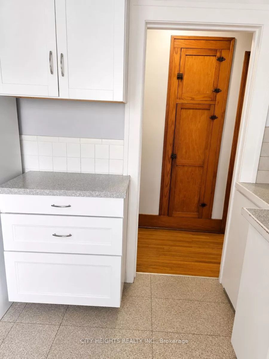 1264 Elsmere Avenue #2 Property Photo 4