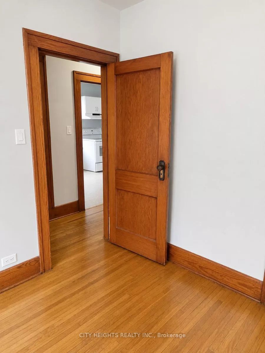 1264 Elsmere Avenue #2 Property Photo 7