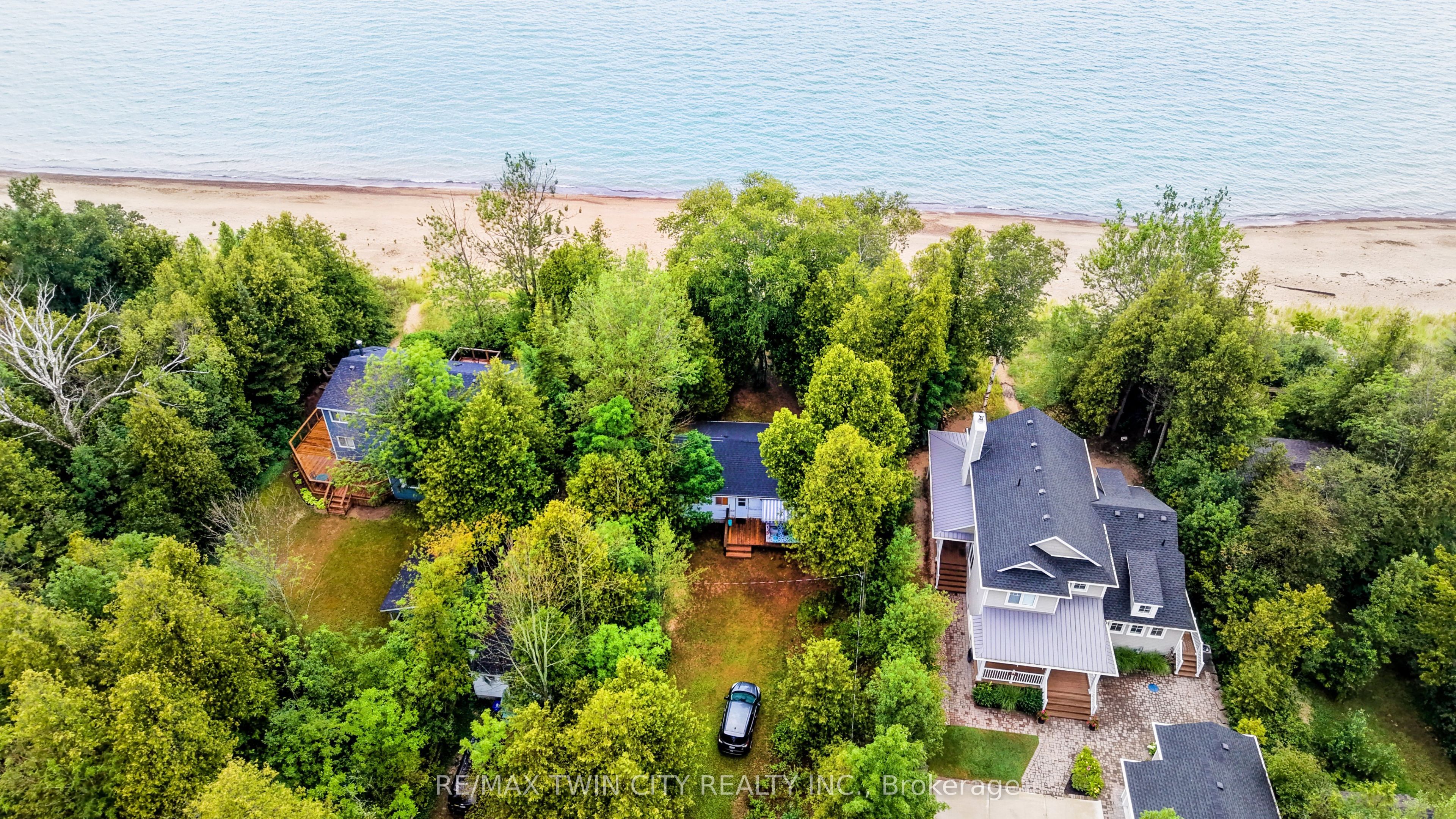 757 Victoria Road Property Photo 1