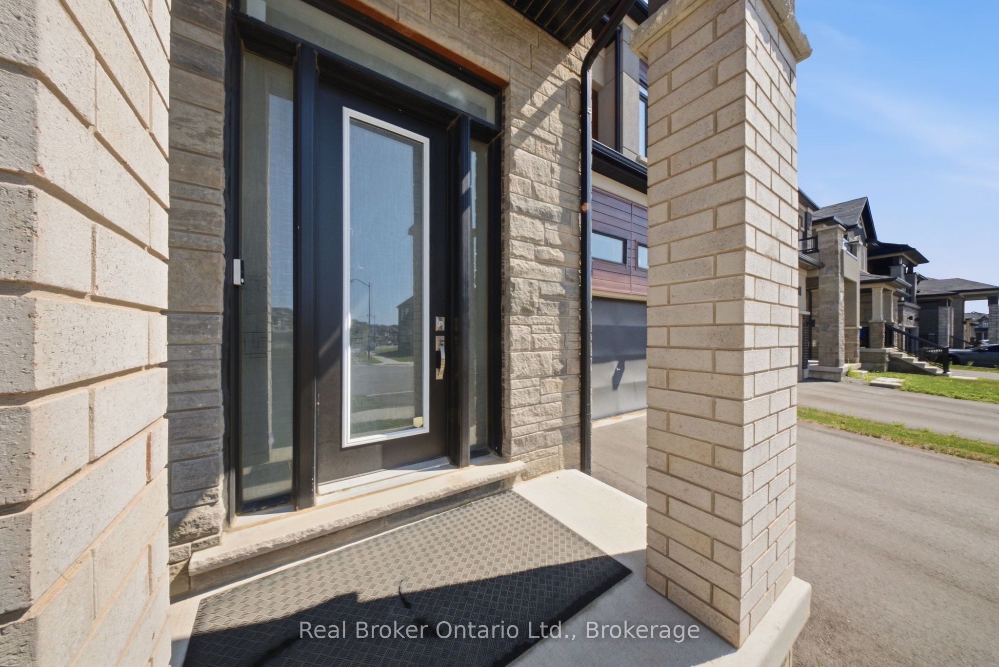 67 Macklin Street Property Photo 4