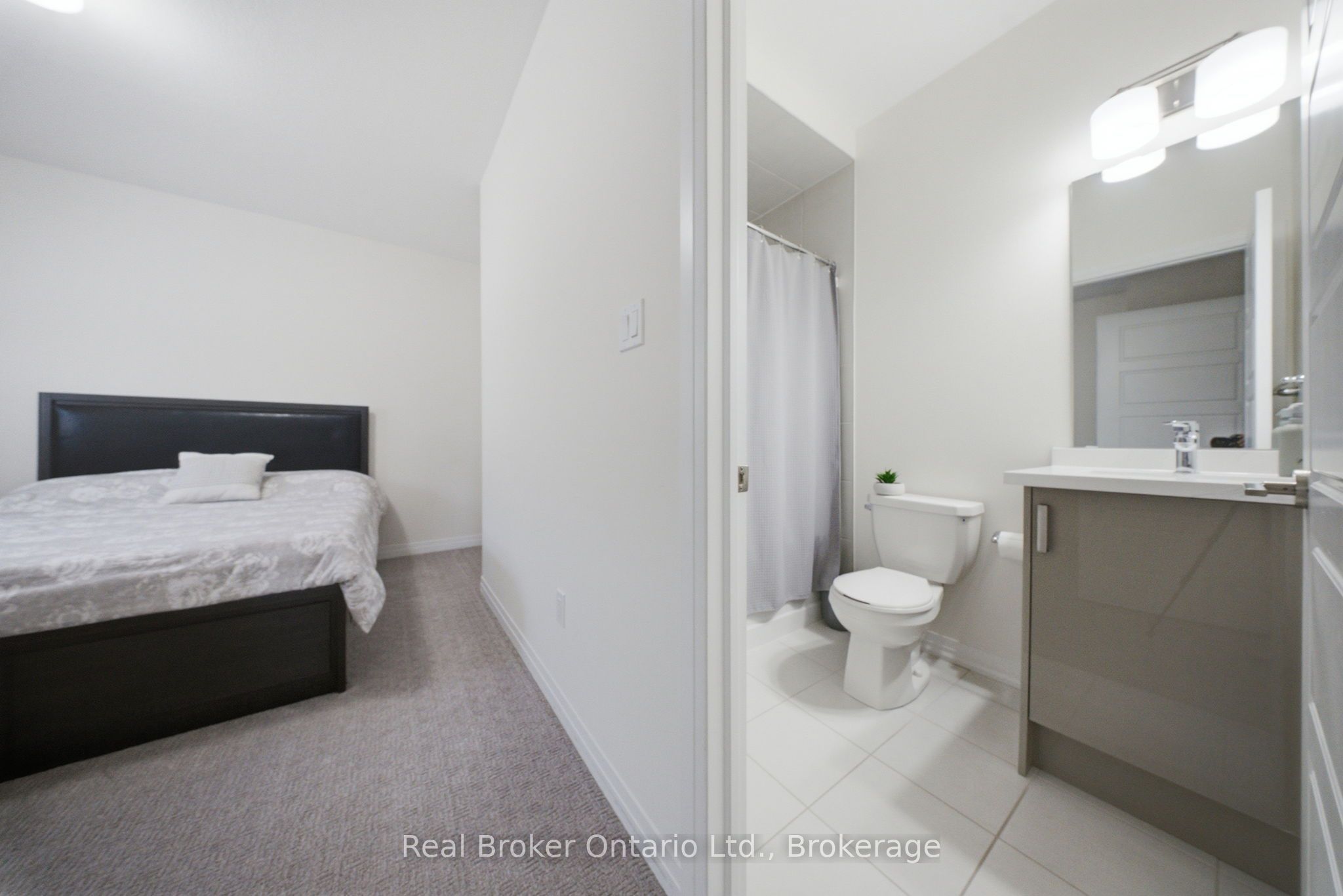 67 Macklin Street Property Photo 30