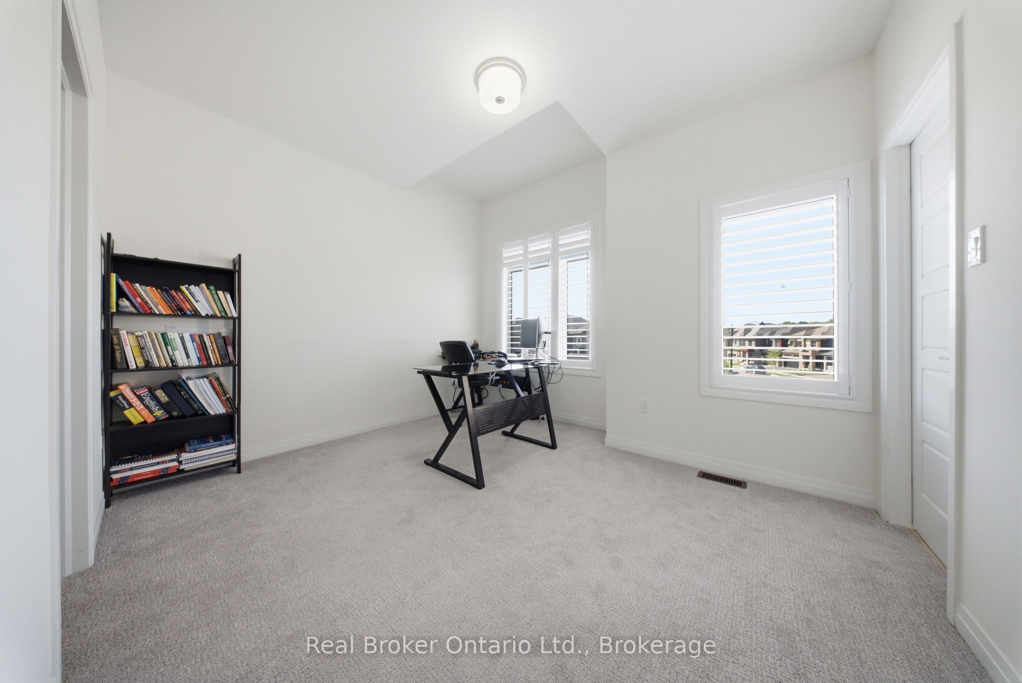 67 Macklin Street Property Photo 32