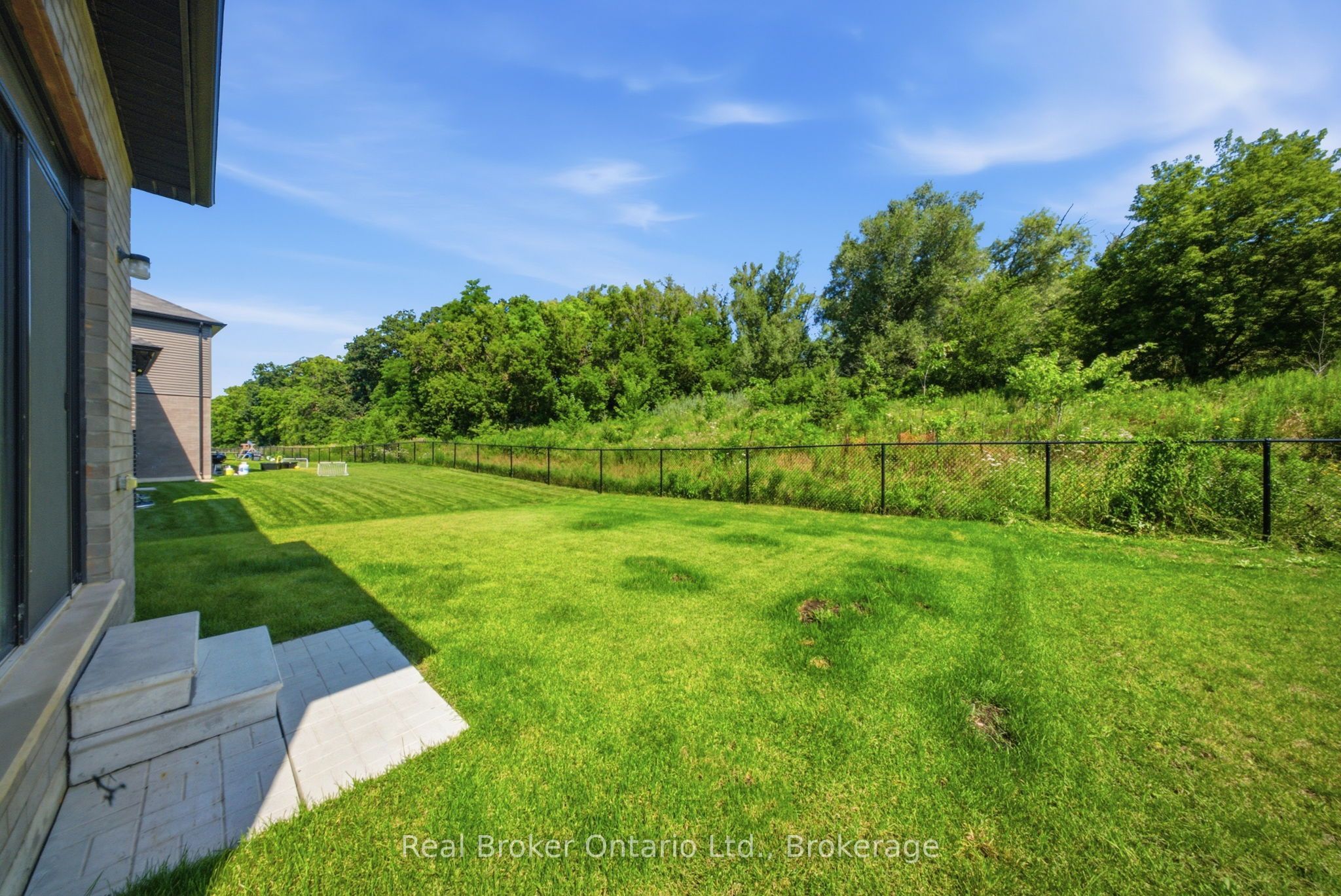 67 Macklin Street Property Photo 47