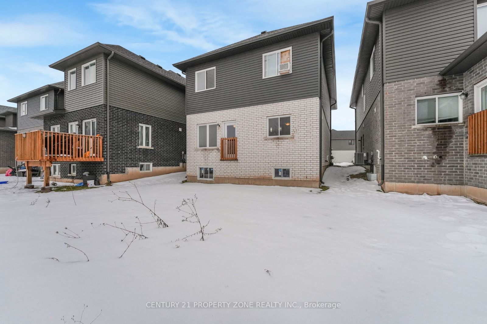 35 Caroline Street Property Photo 2